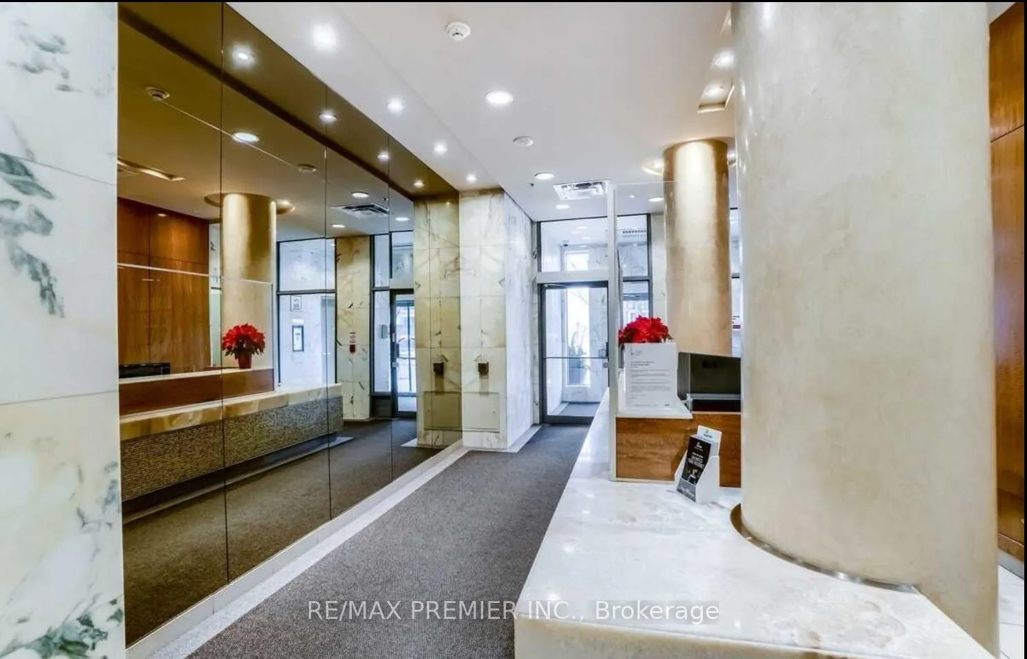 Photo 5 of Unit 317, 736 Spadina Avenue, Toronto, University — HOMEH