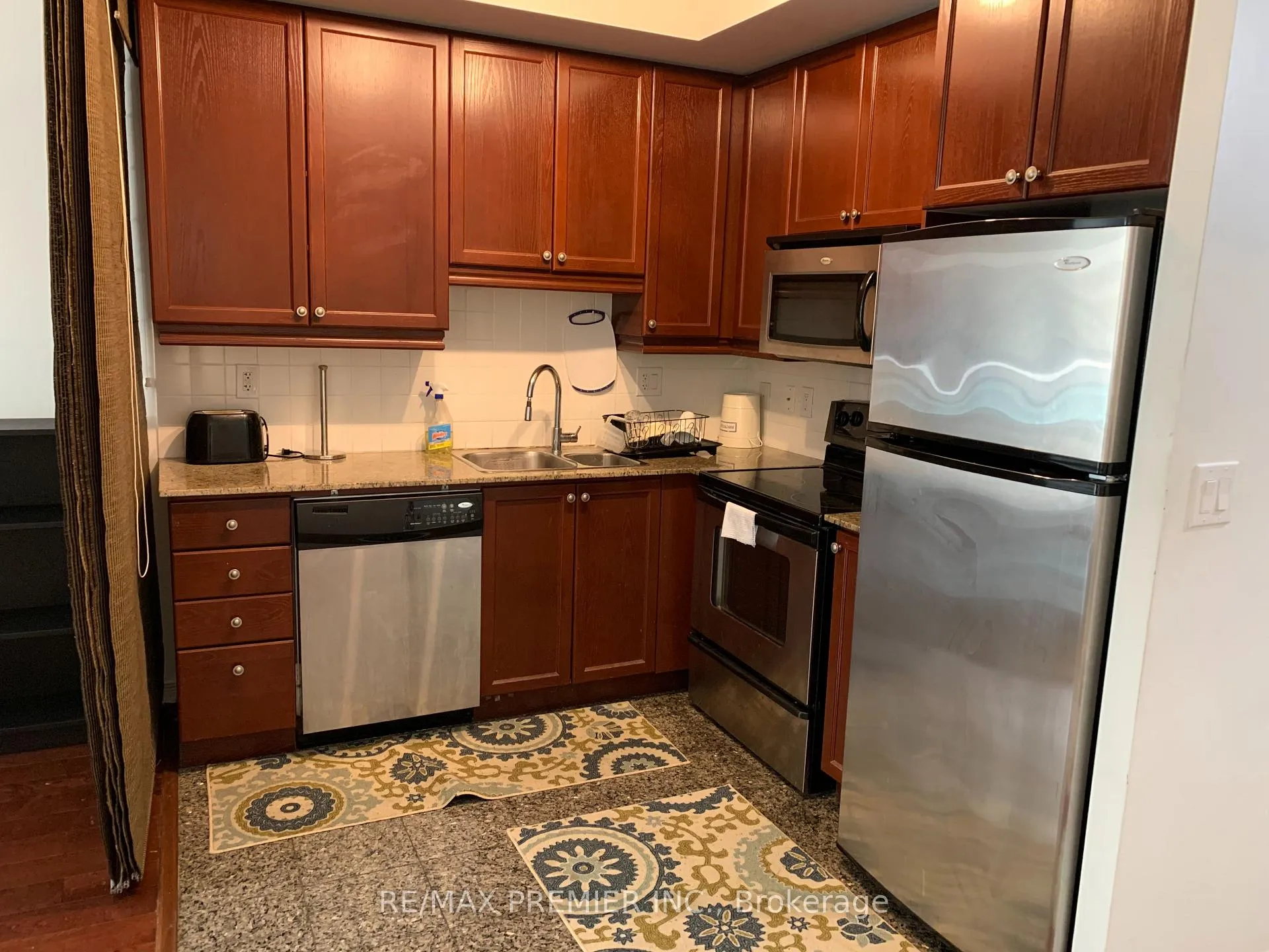 Photo 17 of Unit 317, 736 Spadina Avenue, Toronto, University — HOMEH
