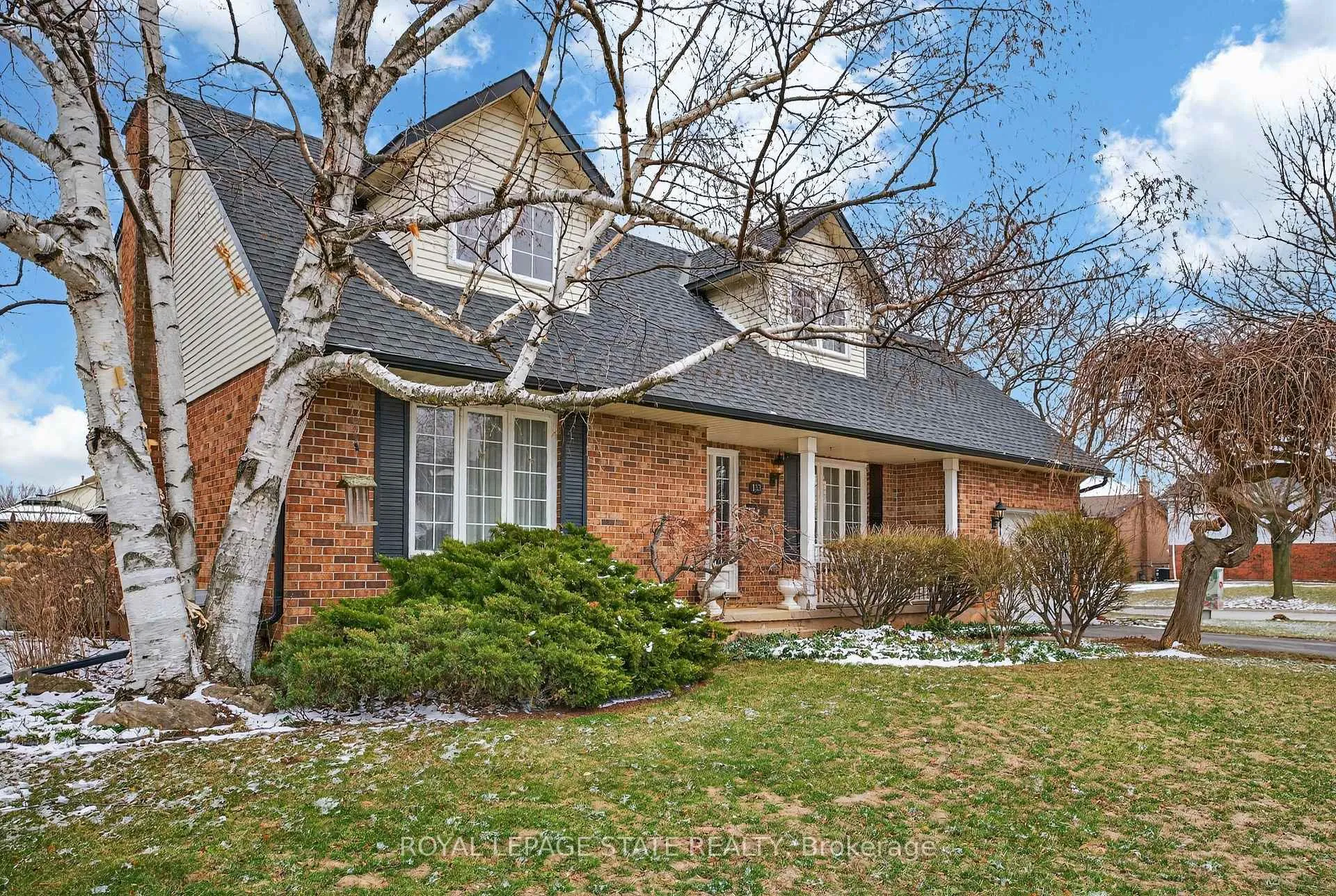 Photo 5 of 133 Central Avenue, Grimsby, Grimsby East — HOMEH