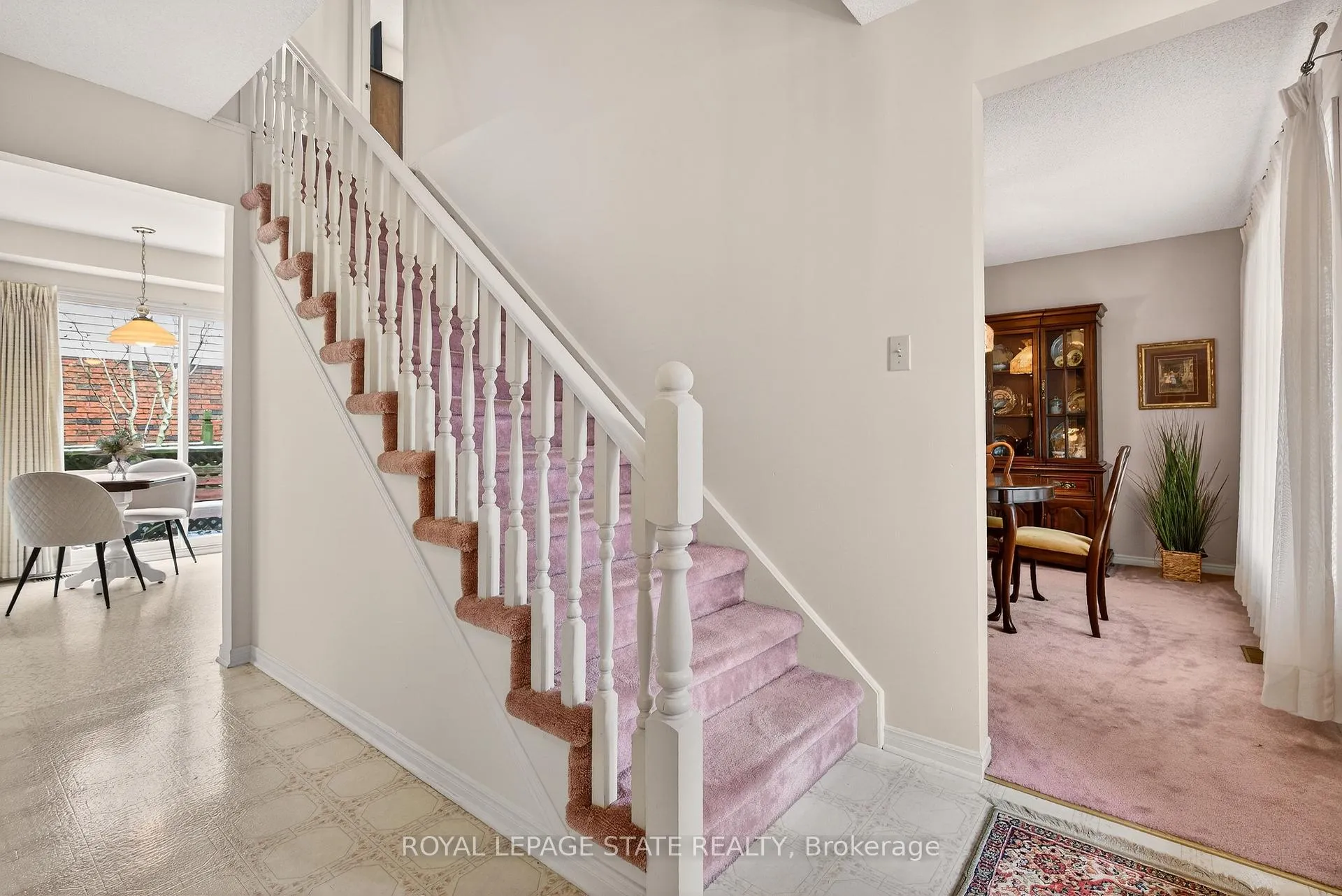 Photo 9 of 133 Central Avenue, Grimsby, Grimsby East — HOMEH