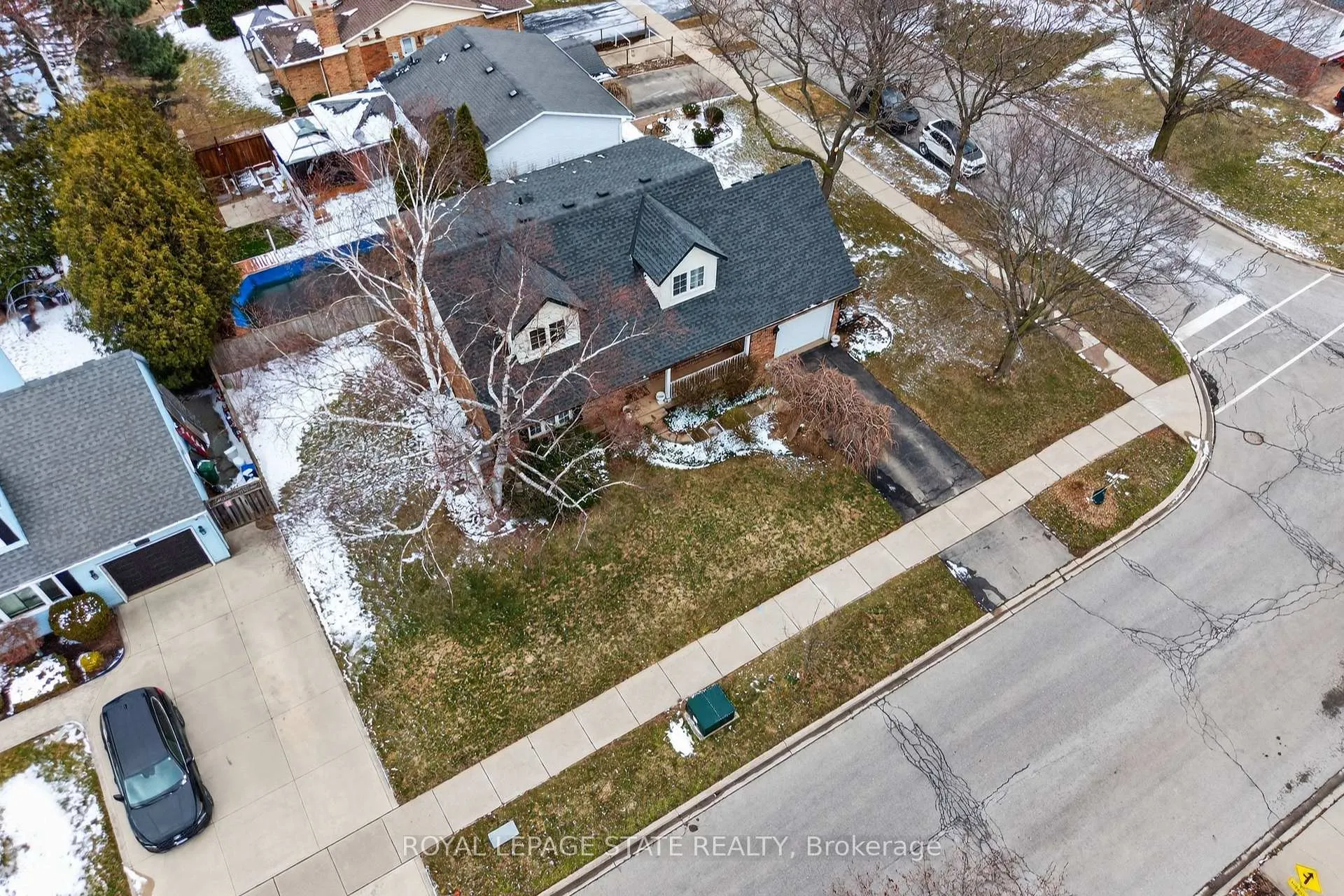 Photo 47 of 133 Central Avenue, Grimsby, Grimsby East — HOMEH