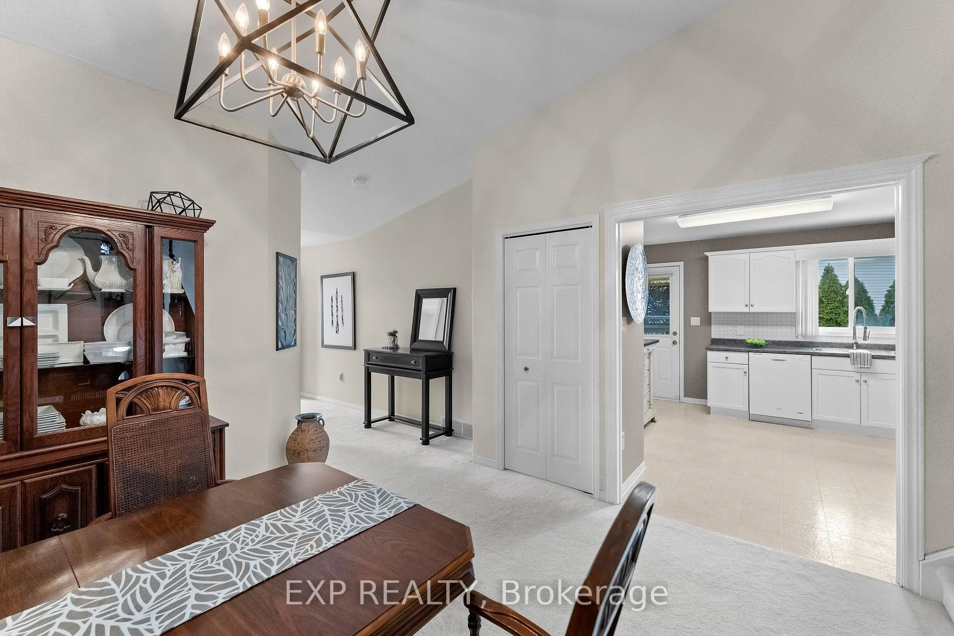 Photo 9 of 7799 Yvette Crescent, Niagara Falls, Ascot — HOMEH