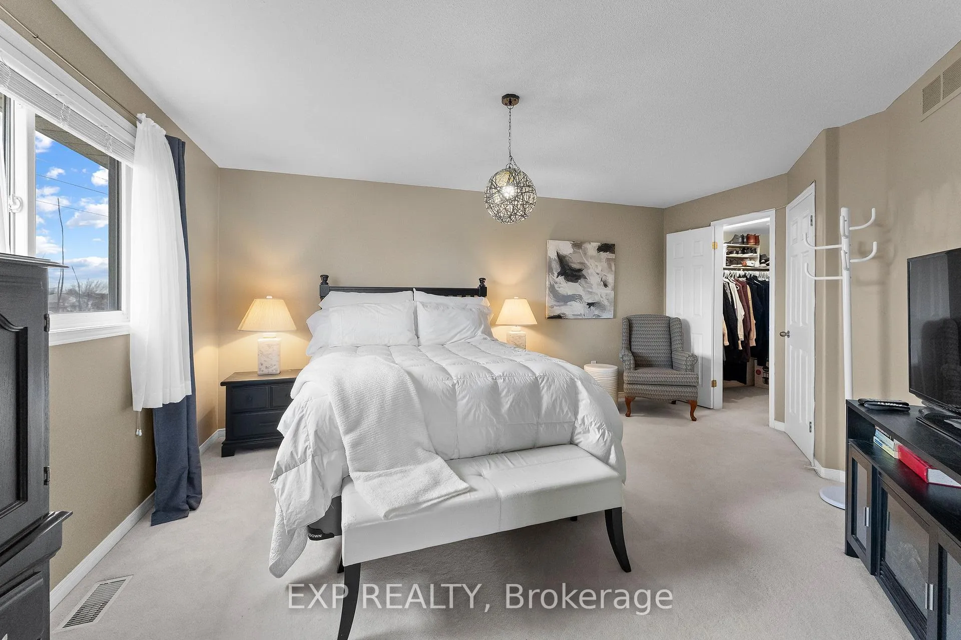 Photo 18 of 7799 Yvette Crescent, Niagara Falls, Ascot — HOMEH