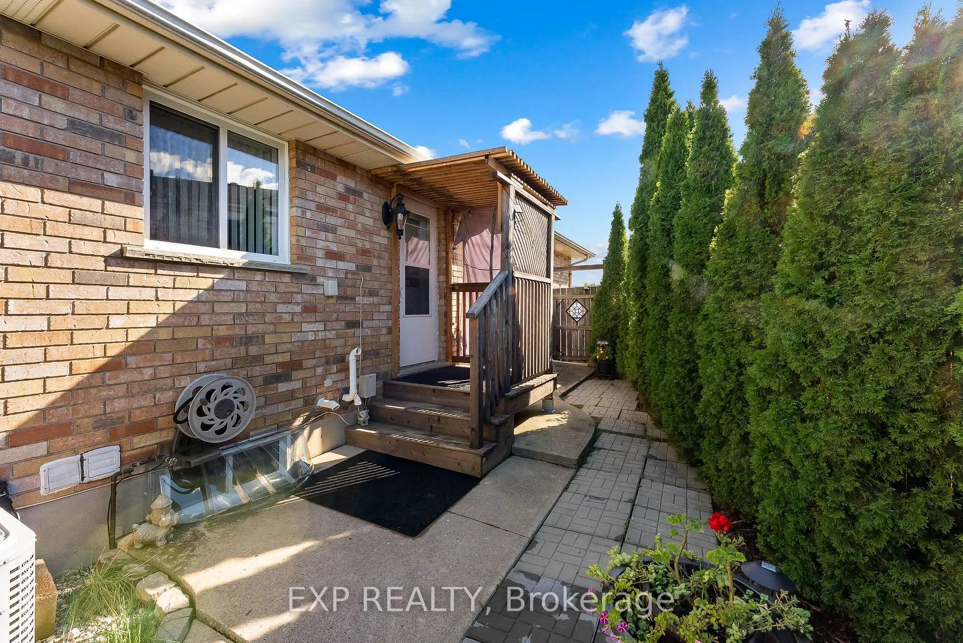 Photo 31 of 7799 Yvette Crescent, Niagara Falls, Ascot — HOMEH