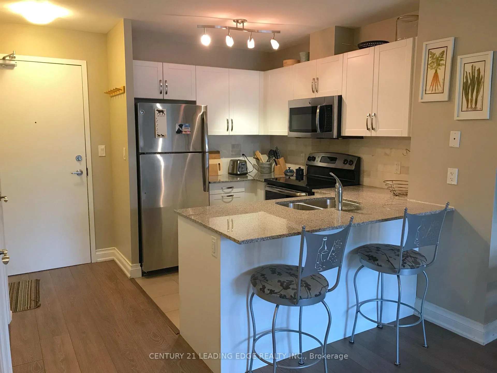 Photo 4 of Unit 308, 68 Main Street N, Markham, Old Markham Village — HOMEH