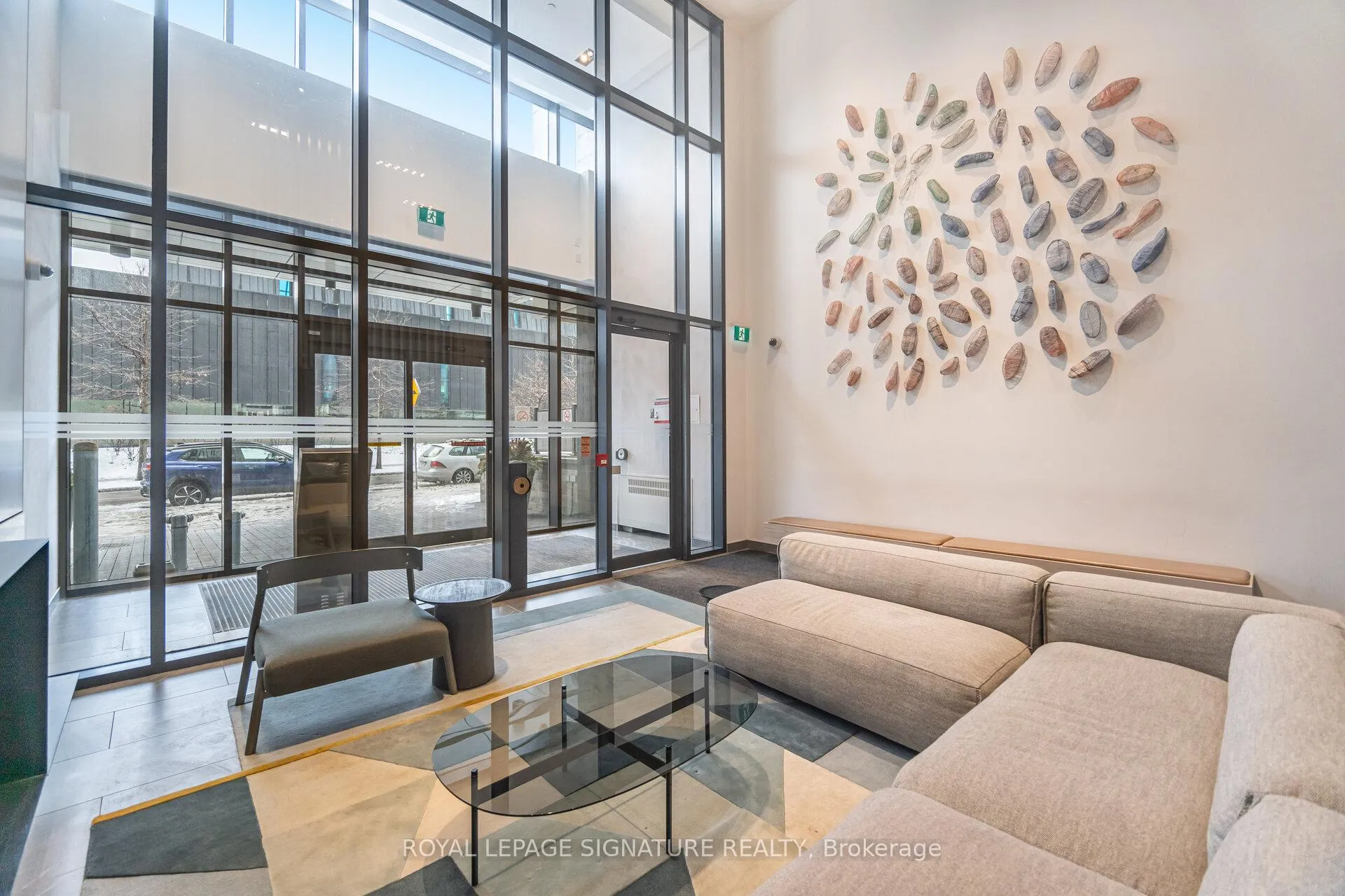 Photo 5 of Unit 2201, 225 Sumach Street, Toronto, Regent Park — HOMEH