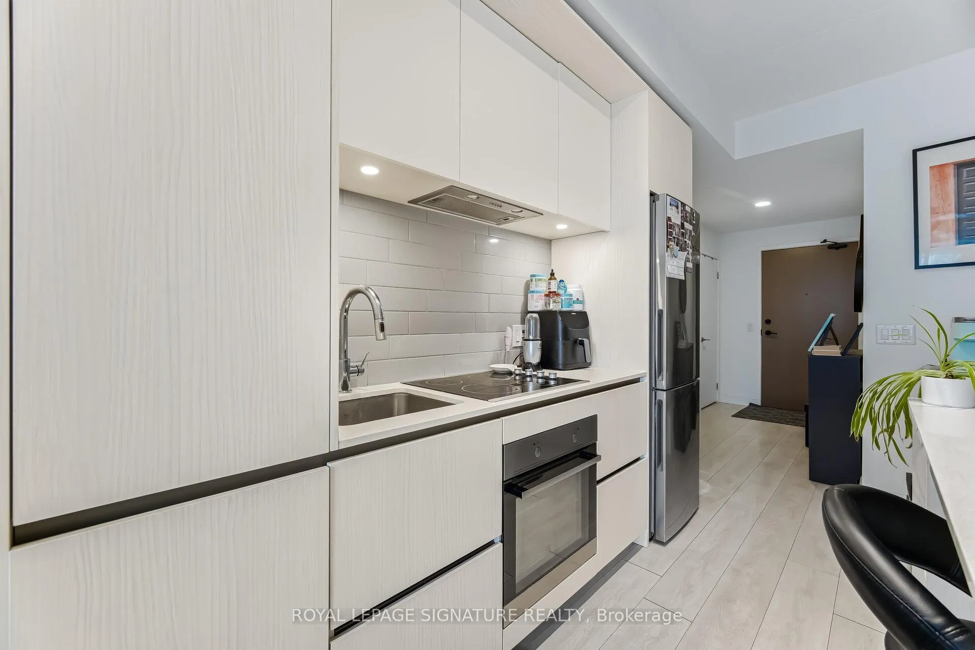 Photo 12 of Unit 2201, 225 Sumach Street, Toronto, Regent Park — HOMEH