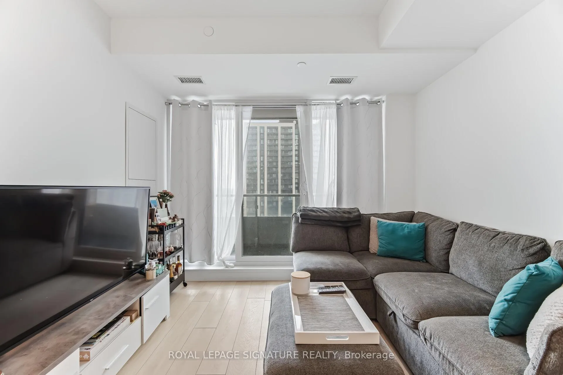 Photo 20 of Unit 2201, 225 Sumach Street, Toronto, Regent Park — HOMEH