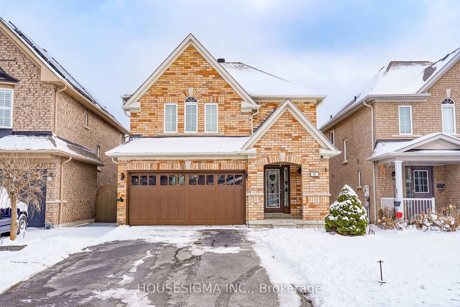 Photo 1 of 49 Mount Pleasant Avenue, Whitby, Blue Grass Meadows — HOMEH