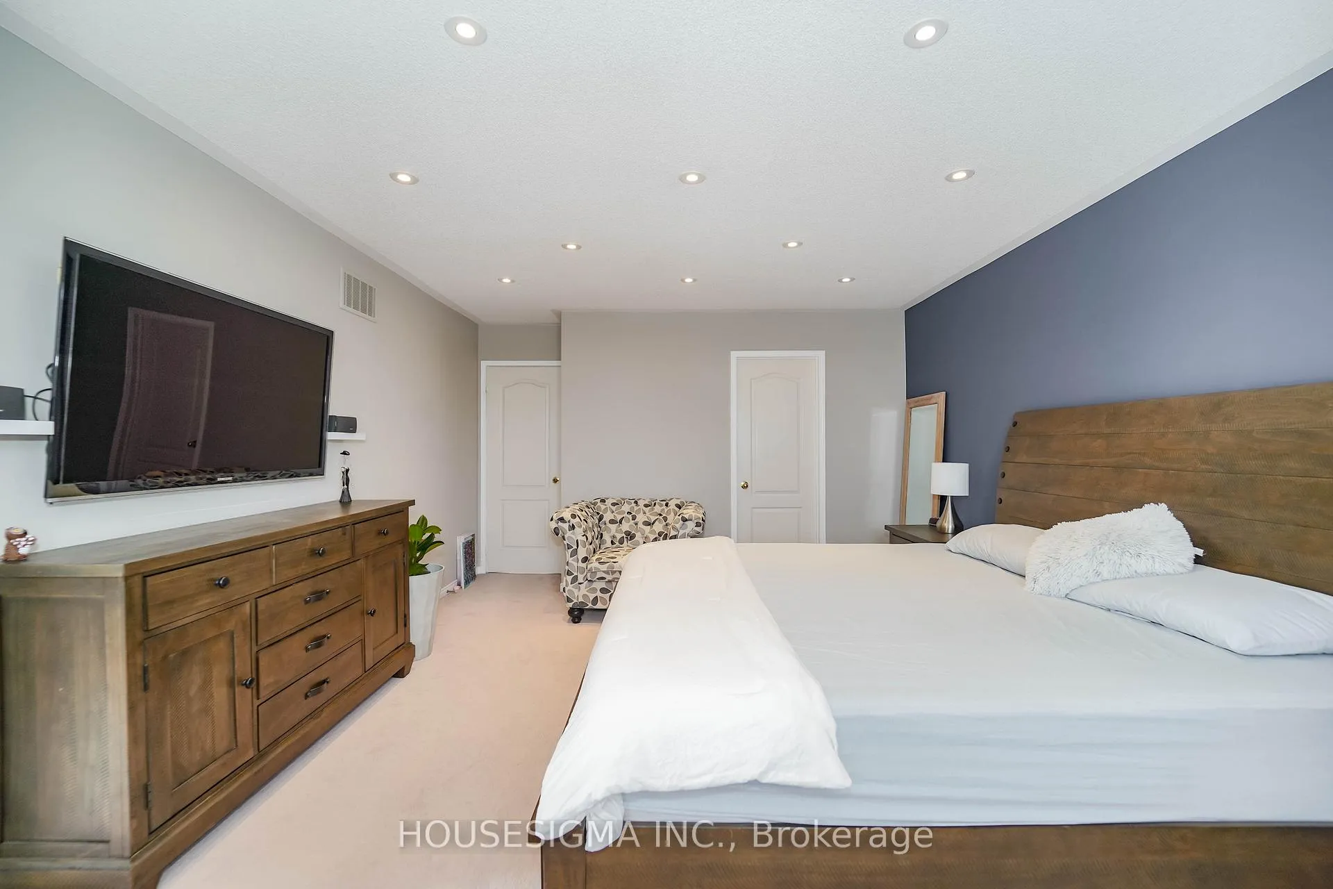 Photo 25 of 49 Mount Pleasant Avenue, Whitby, Blue Grass Meadows — HOMEH