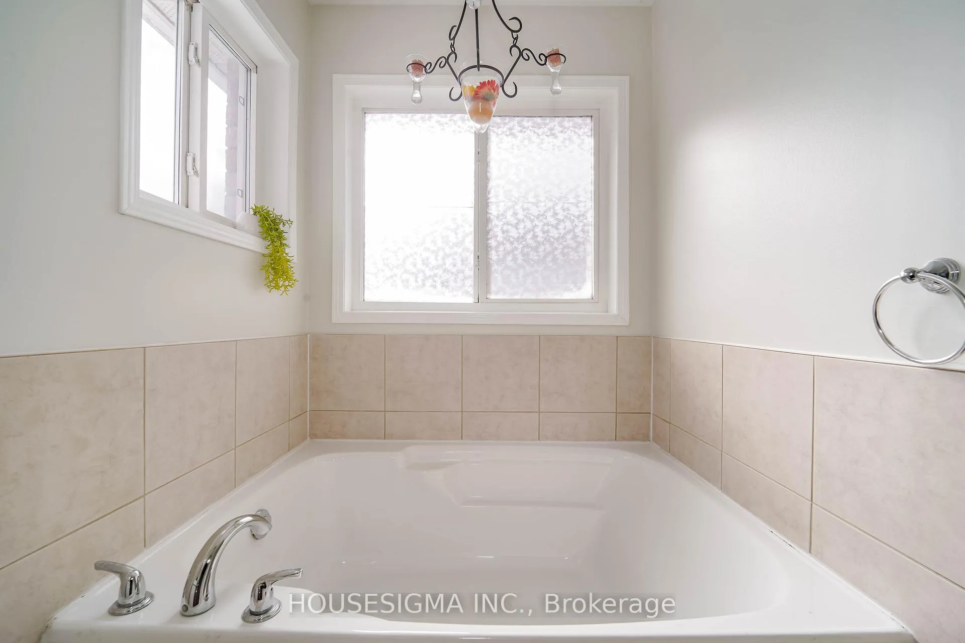 Photo 28 of 49 Mount Pleasant Avenue, Whitby, Blue Grass Meadows — HOMEH