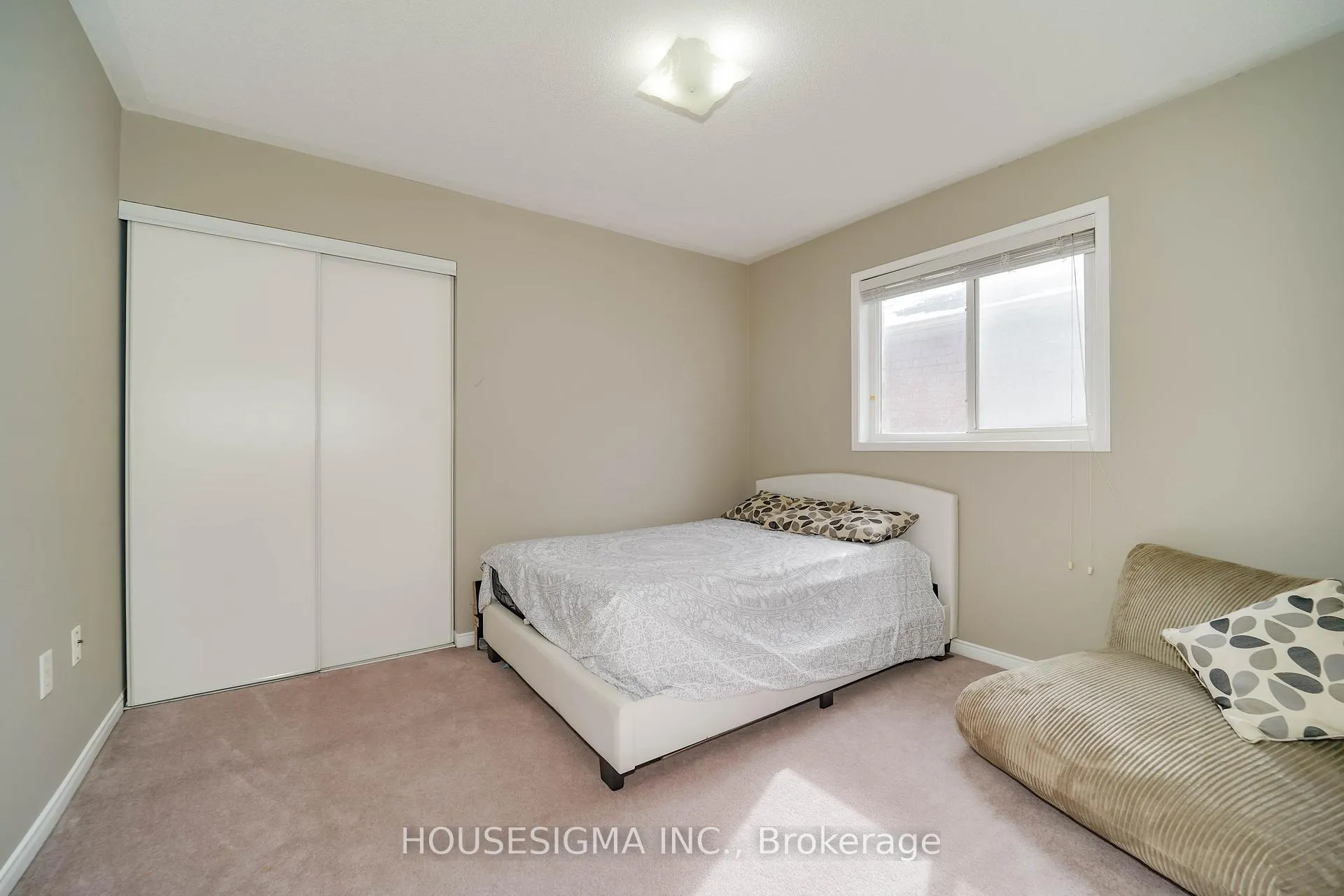Photo 29 of 49 Mount Pleasant Avenue, Whitby, Blue Grass Meadows — HOMEH