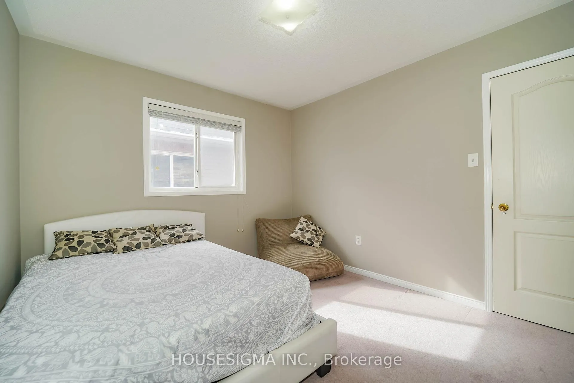 Photo 30 of 49 Mount Pleasant Avenue, Whitby, Blue Grass Meadows — HOMEH