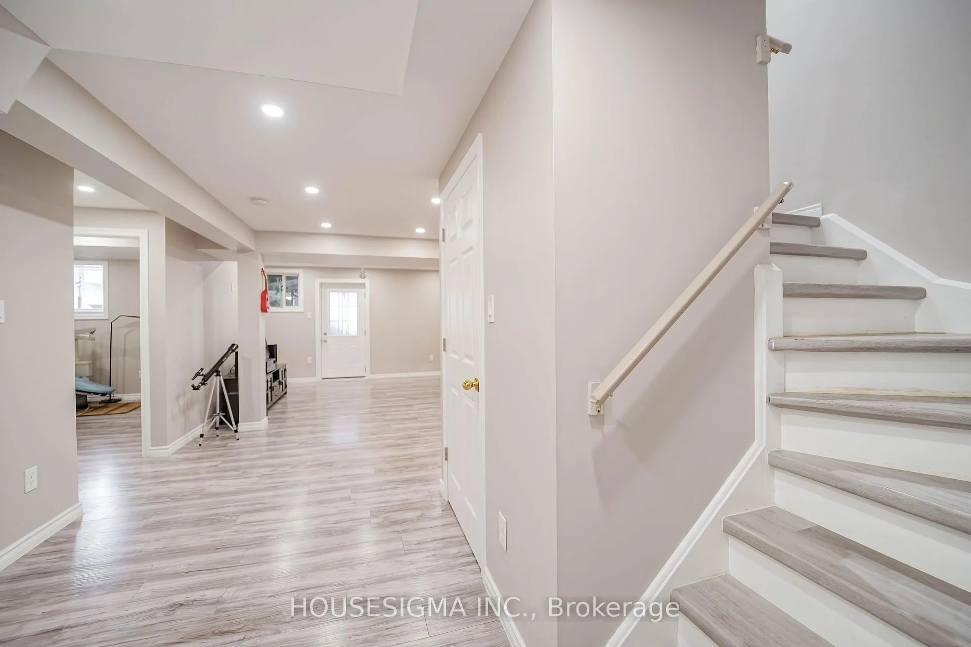 Photo 41 of 49 Mount Pleasant Avenue, Whitby, Blue Grass Meadows — HOMEH