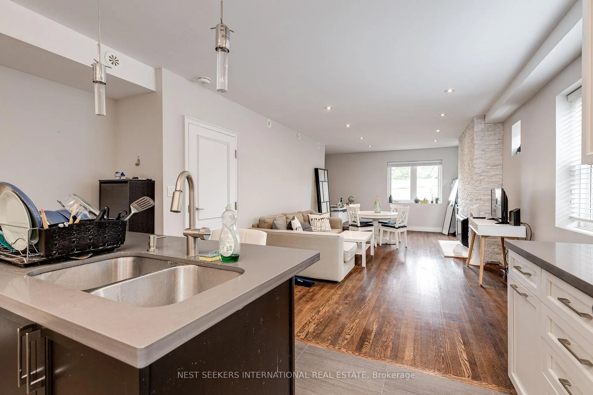Photo 12 of Unit 2, 963 Avenue Road, Toronto, Yonge-Eglinton — HOMEH