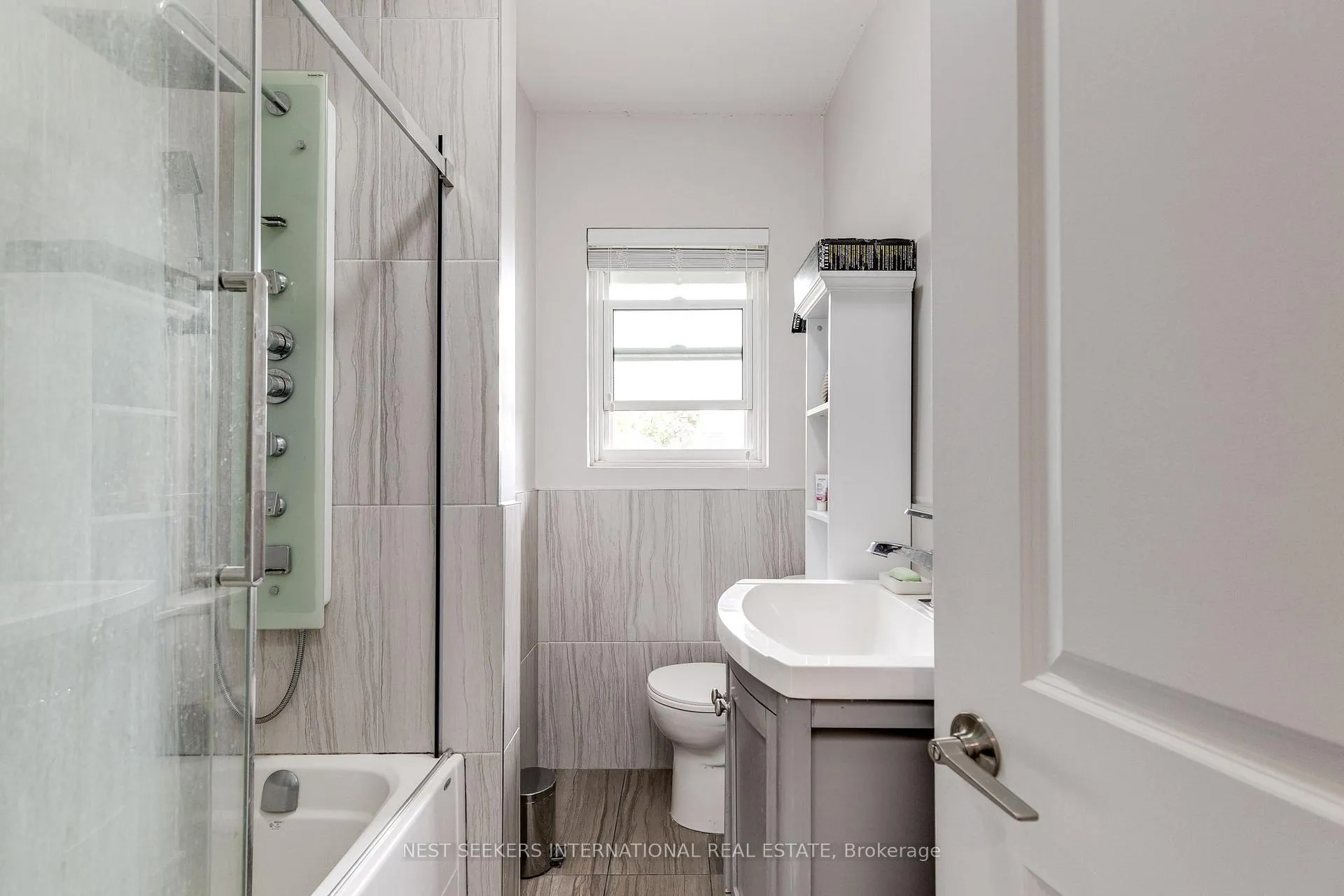 Photo 15 of Unit 2, 963 Avenue Road, Toronto, Yonge-Eglinton — HOMEH