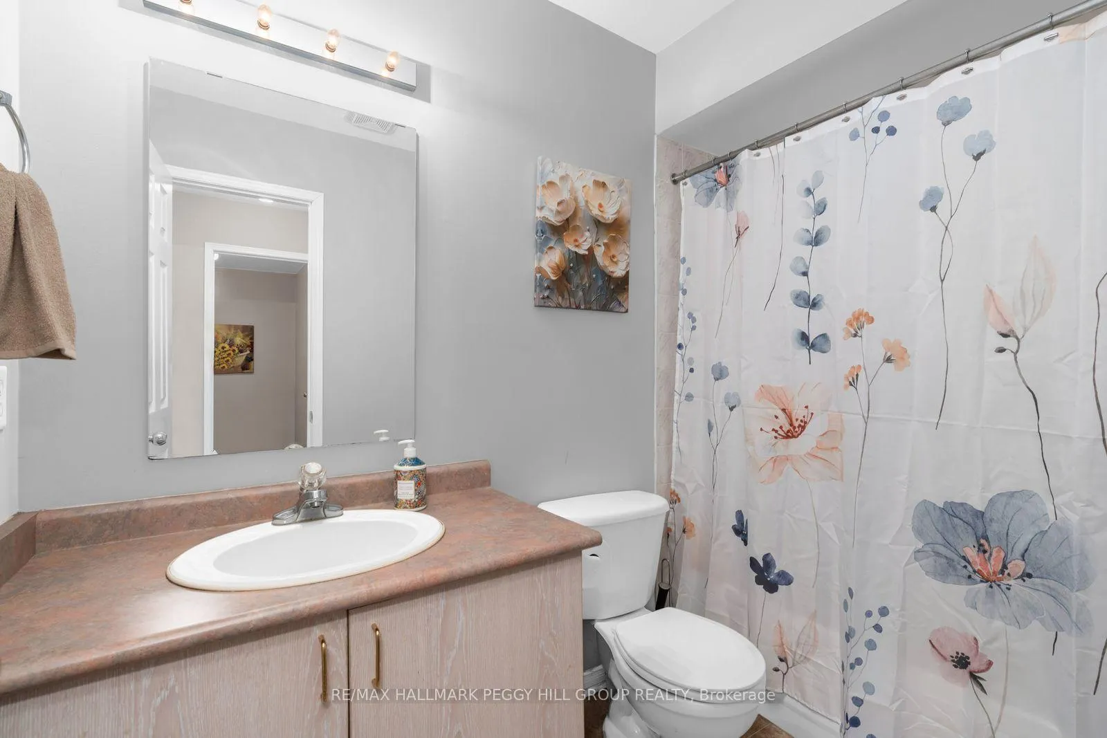 Photo 7 of 114 Mapleton Avenue, Barrie, Holly — HOMEH
