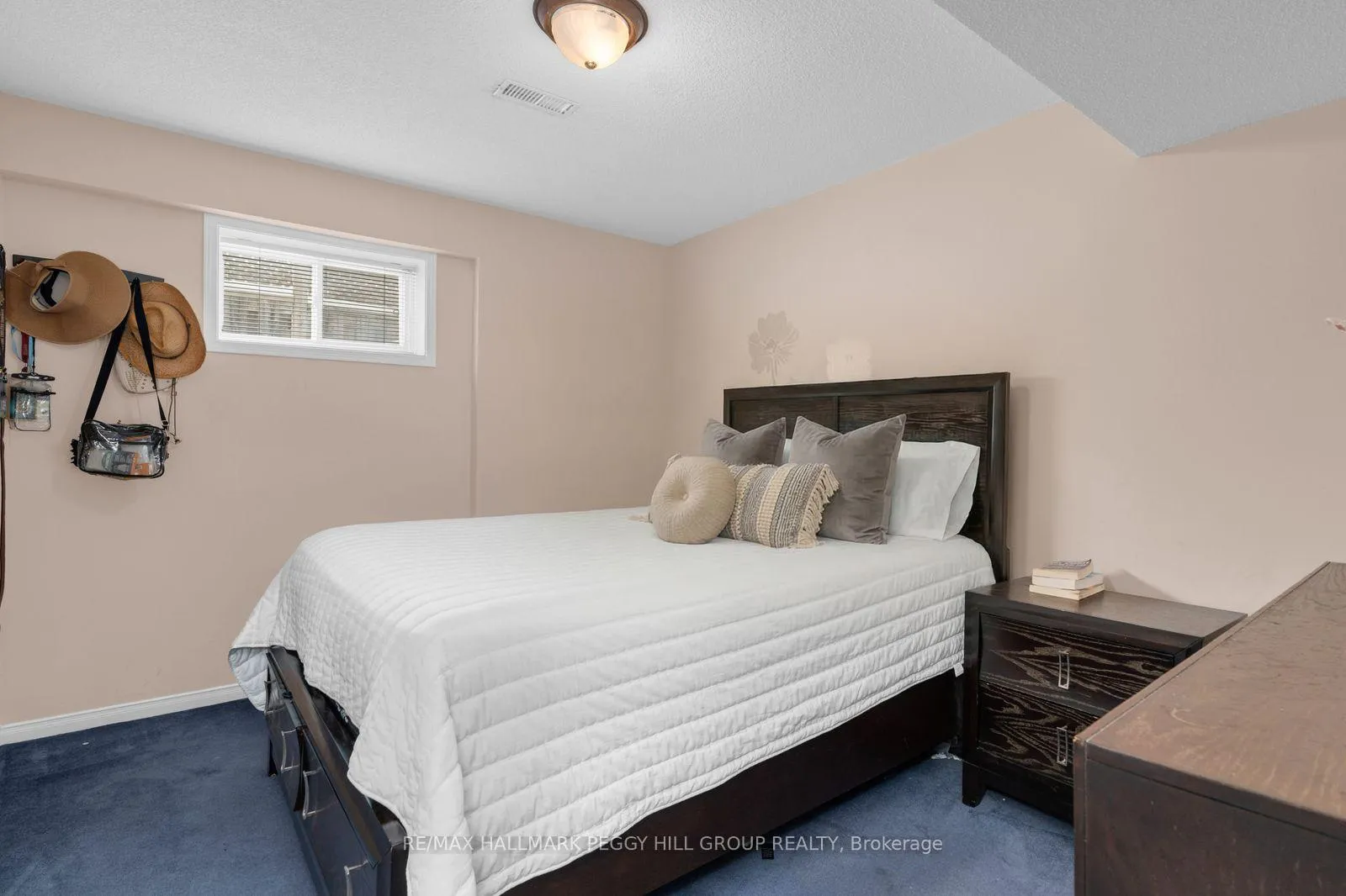 Photo 12 of 114 Mapleton Avenue, Barrie, Holly — HOMEH