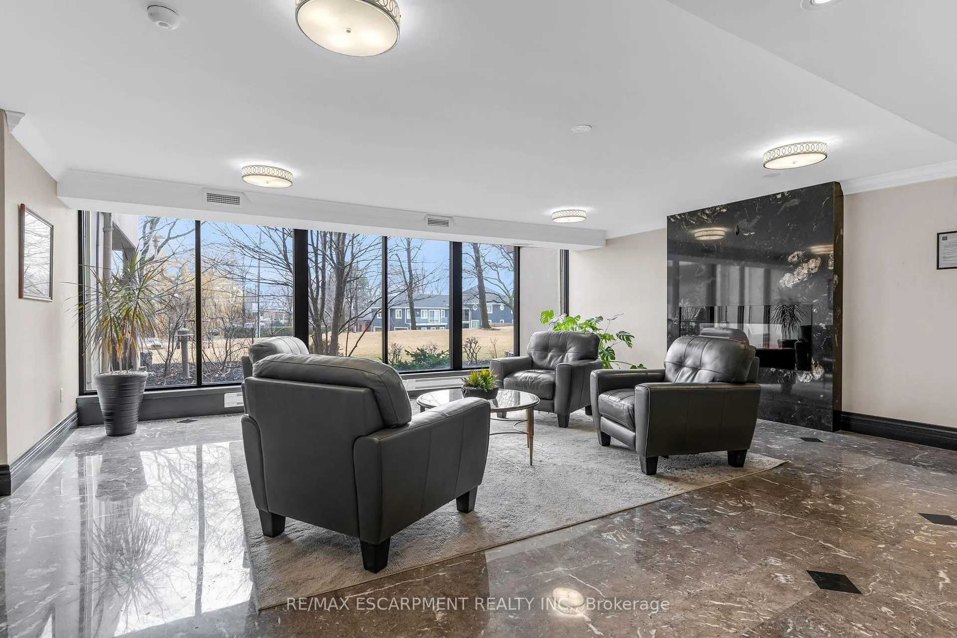 Photo 4 of Unit 214, 500 Green Road, Hamilton, Lakeshore — HOMEH