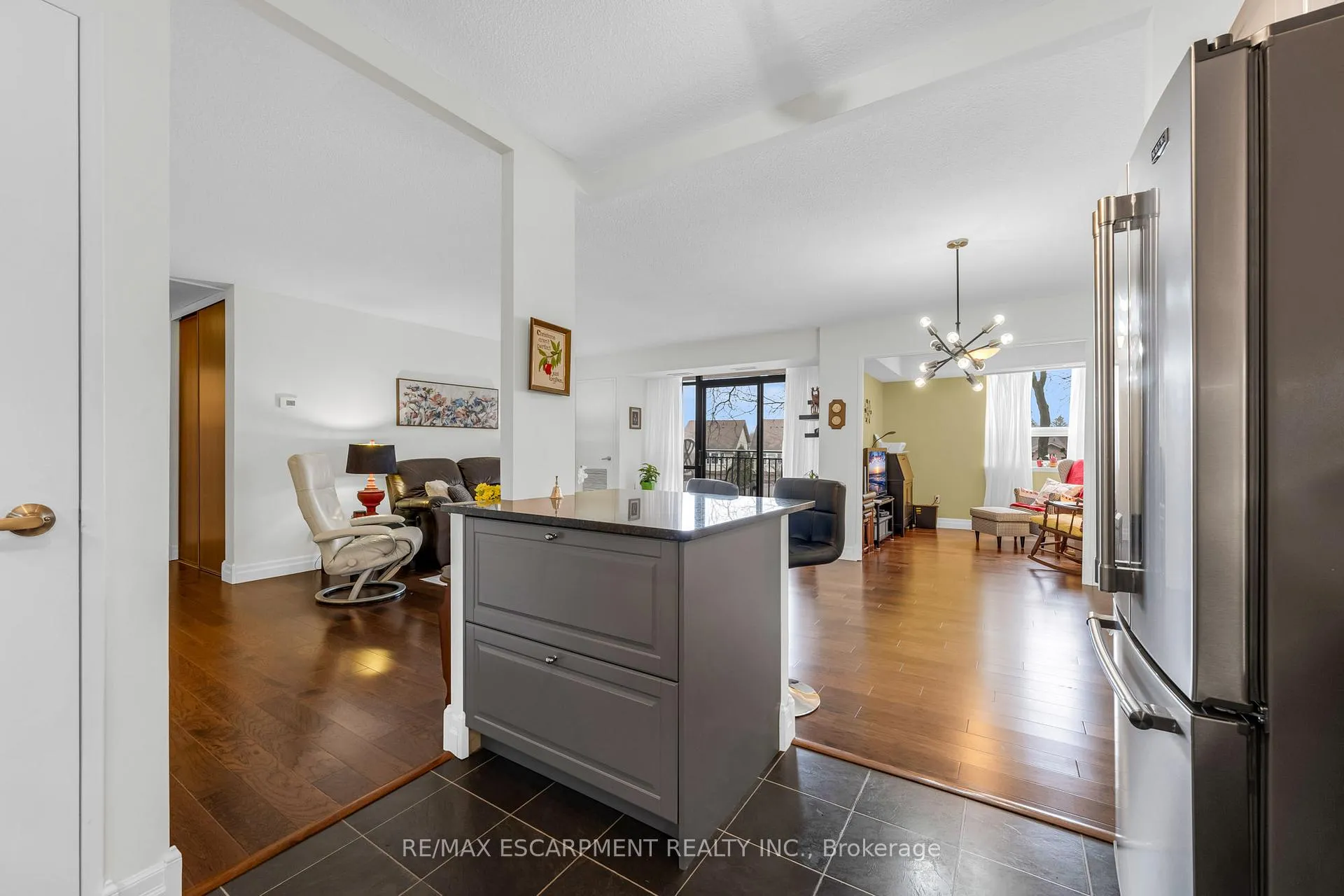 Photo 13 of Unit 214, 500 Green Road, Hamilton, Lakeshore — HOMEH