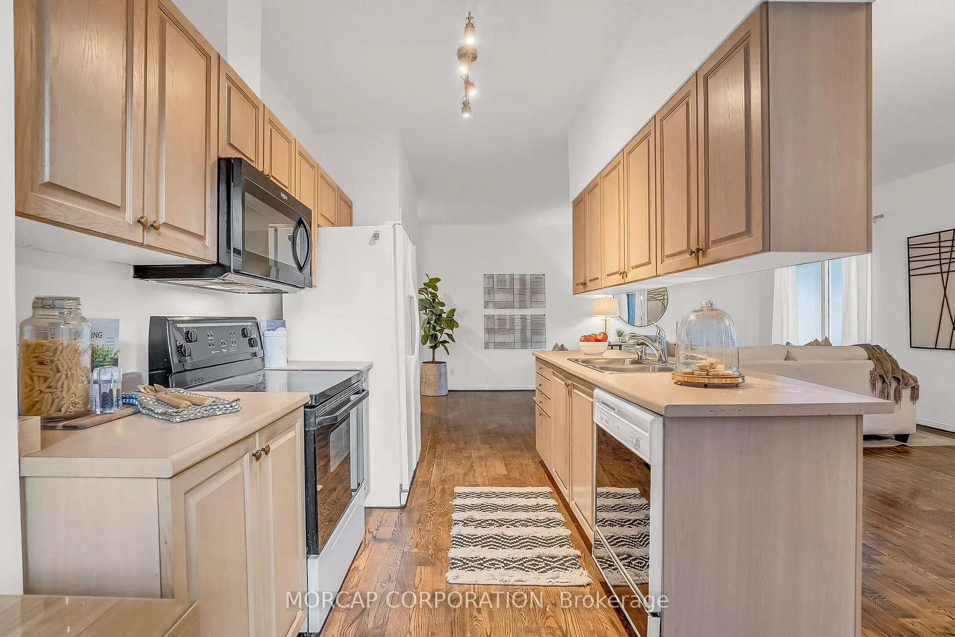 Photo 12 of Unit 109, 600 Eglinton Avenue E, Toronto, Mount Pleasant East — HOMEH