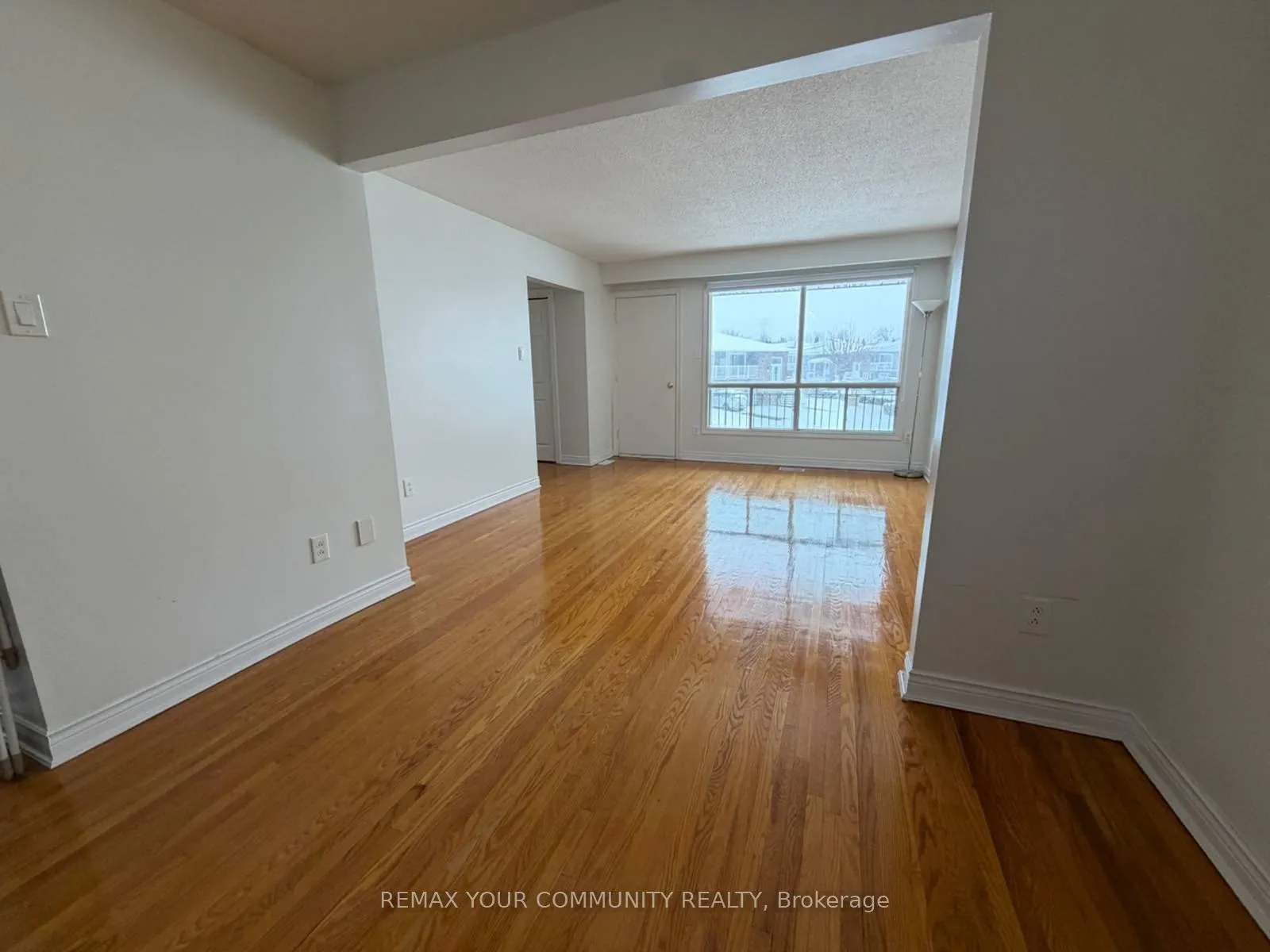 Photo 17 of 12 Stocco Court, Vaughan, West Woodbridge — HOMEH