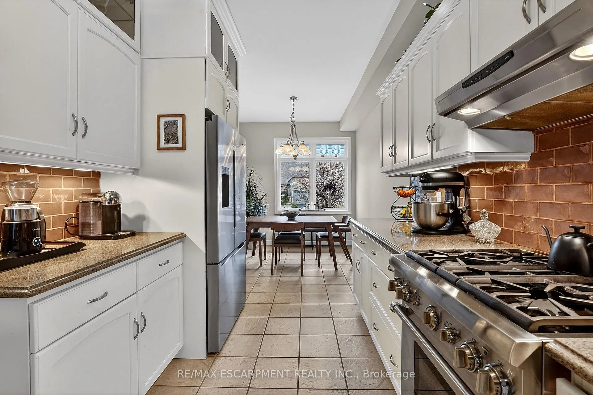 Photo 11 of 6 Conrad Place, Grimsby, Grimsby Beach — HOMEH