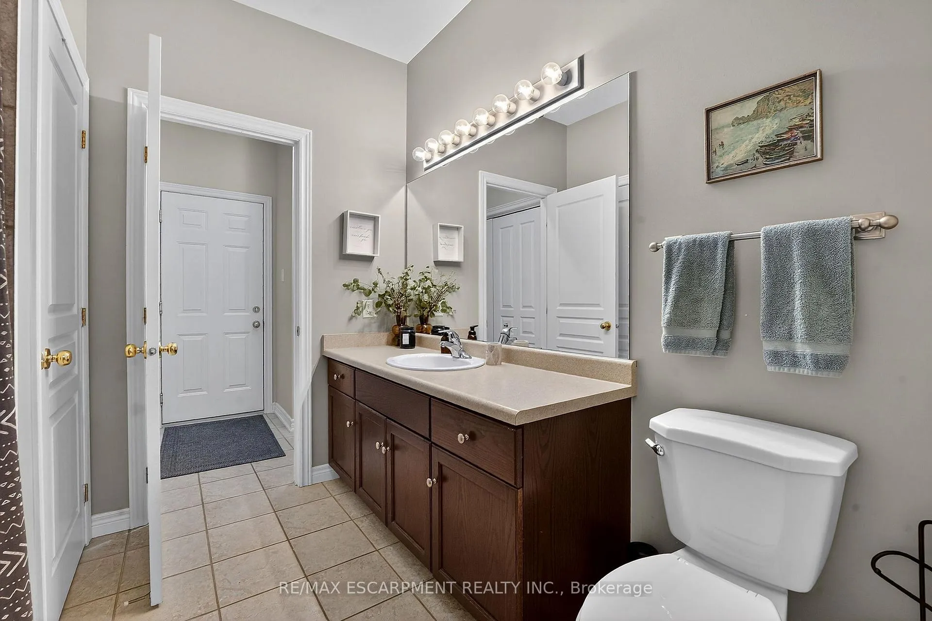 Photo 21 of 6 Conrad Place, Grimsby, Grimsby Beach — HOMEH