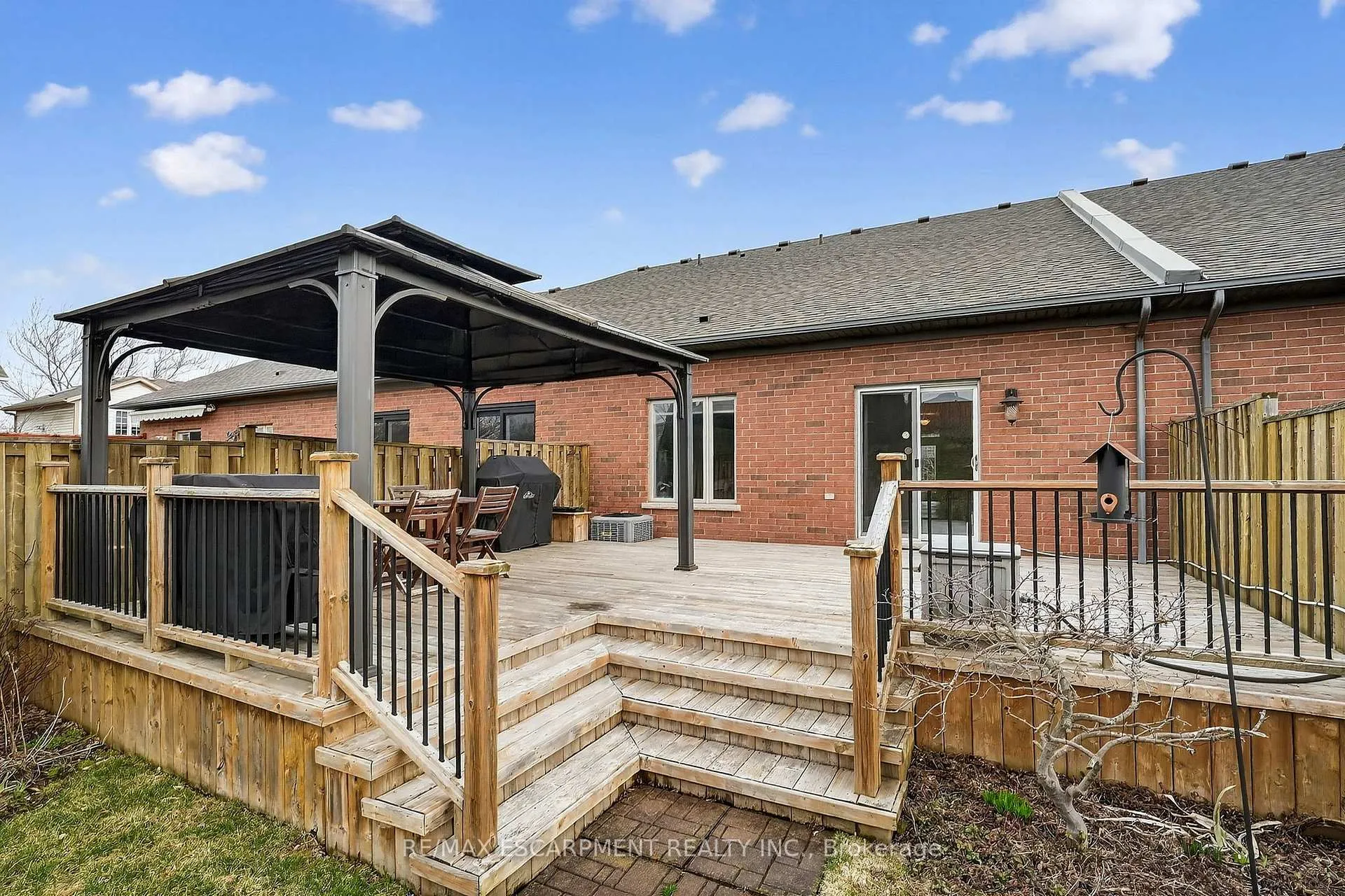 Photo 38 of 6 Conrad Place, Grimsby, Grimsby Beach — HOMEH
