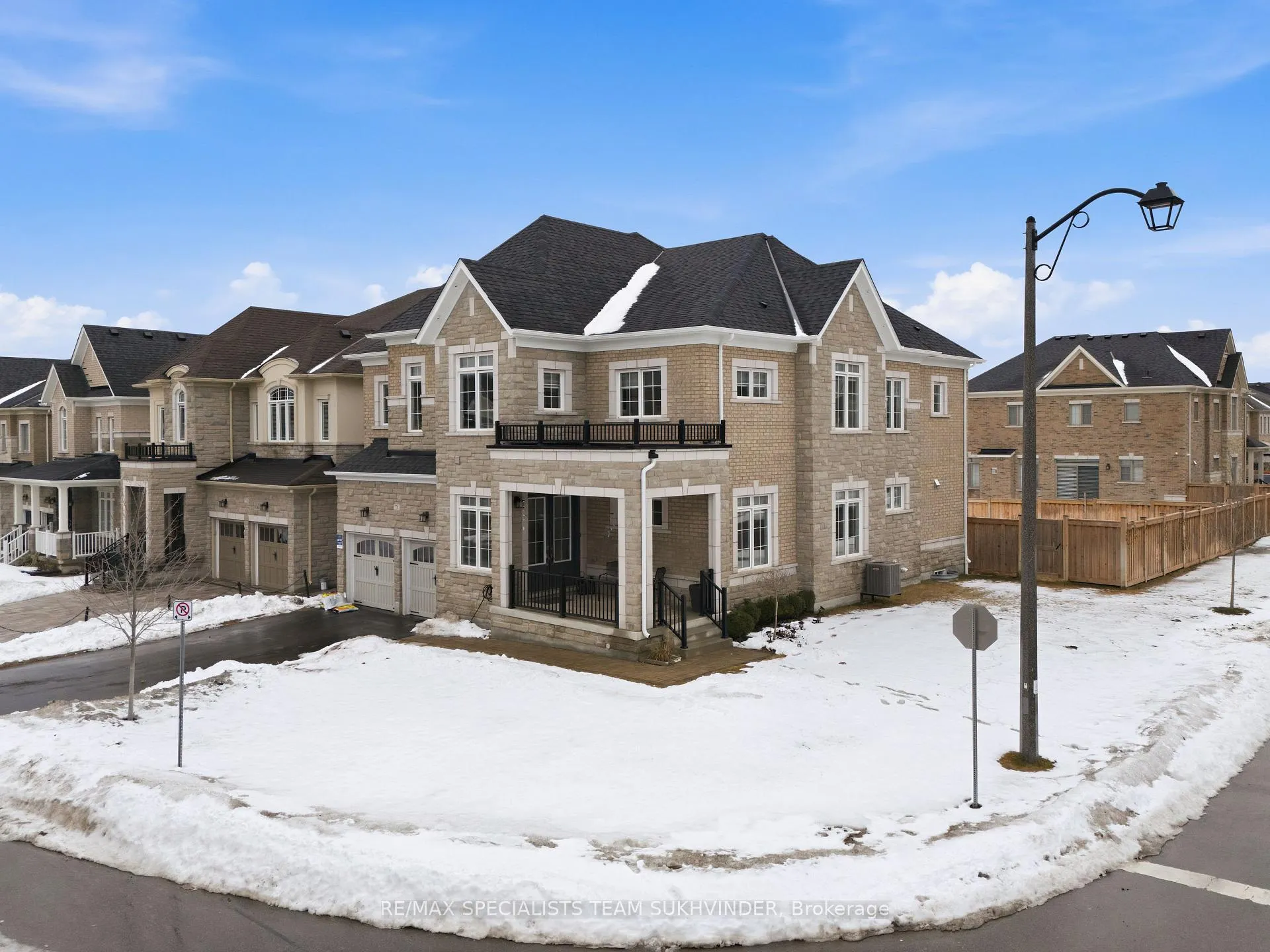 Photo 3 of 73 Arthur Griffin Crescent, Caledon, Caledon East — HOMEH