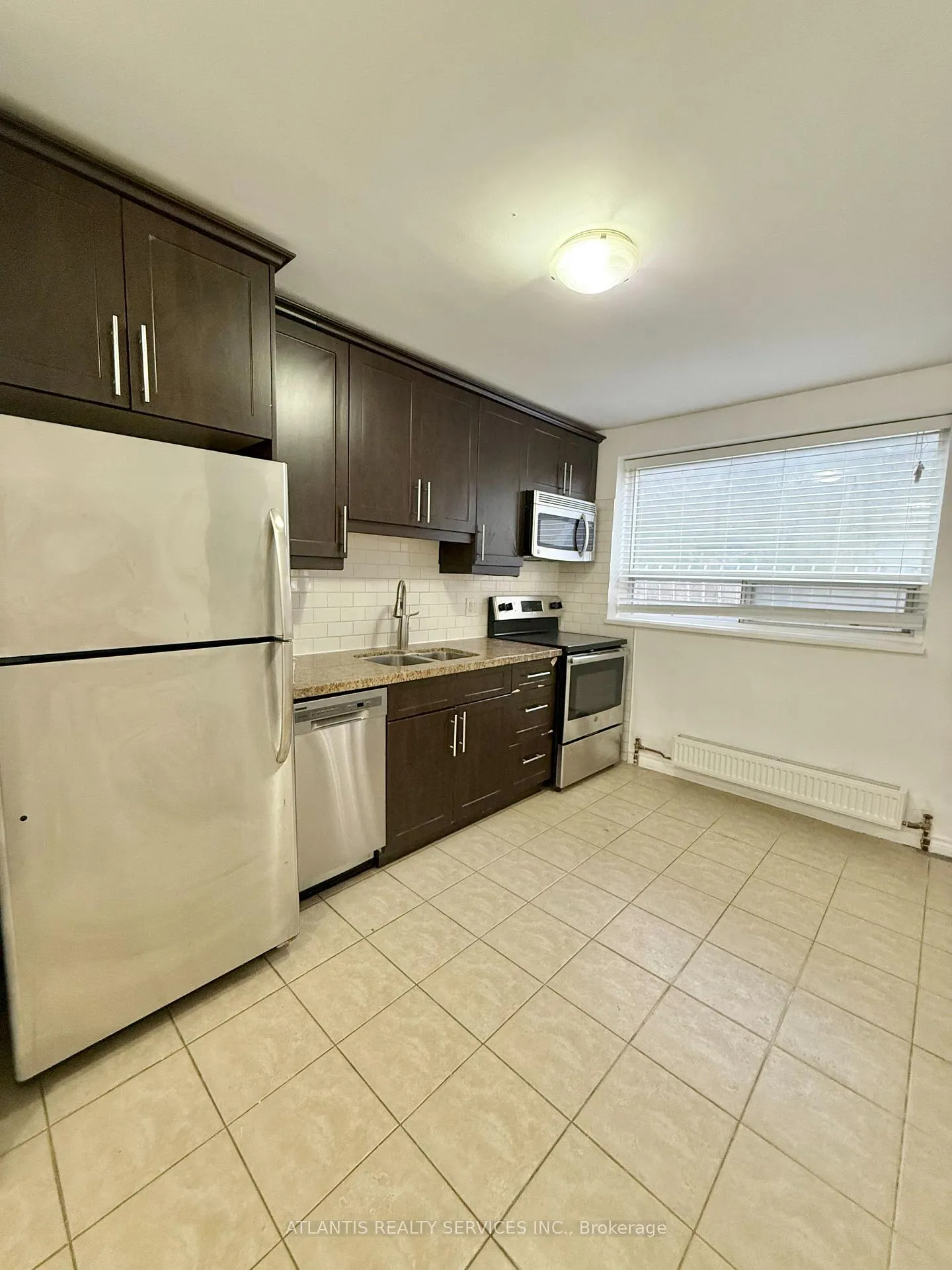Photo 4 of Unit 106, 640 Davenport Road, Toronto, Casa Loma — HOMEH
