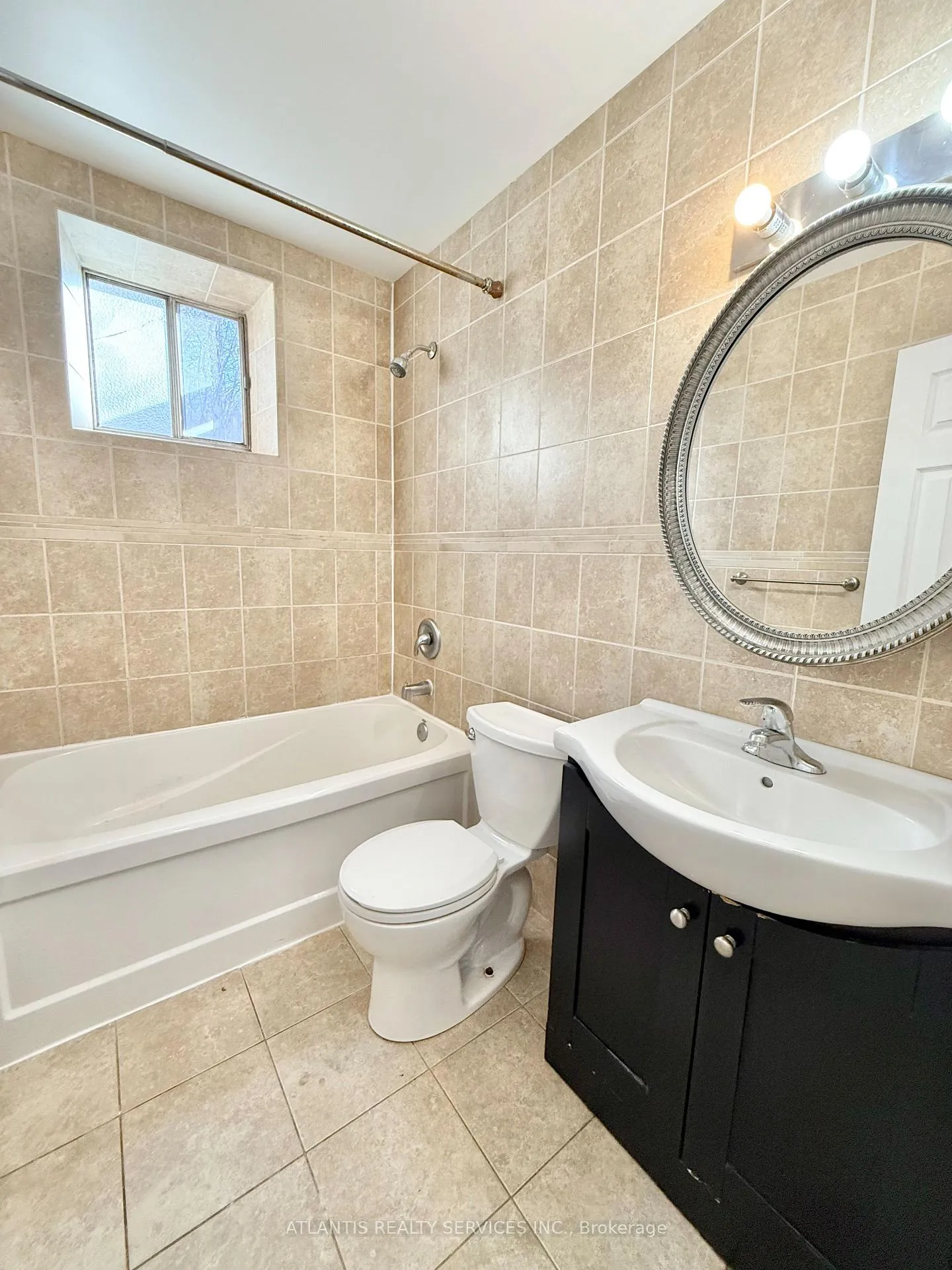 Photo 7 of Unit 106, 640 Davenport Road, Toronto, Casa Loma — HOMEH
