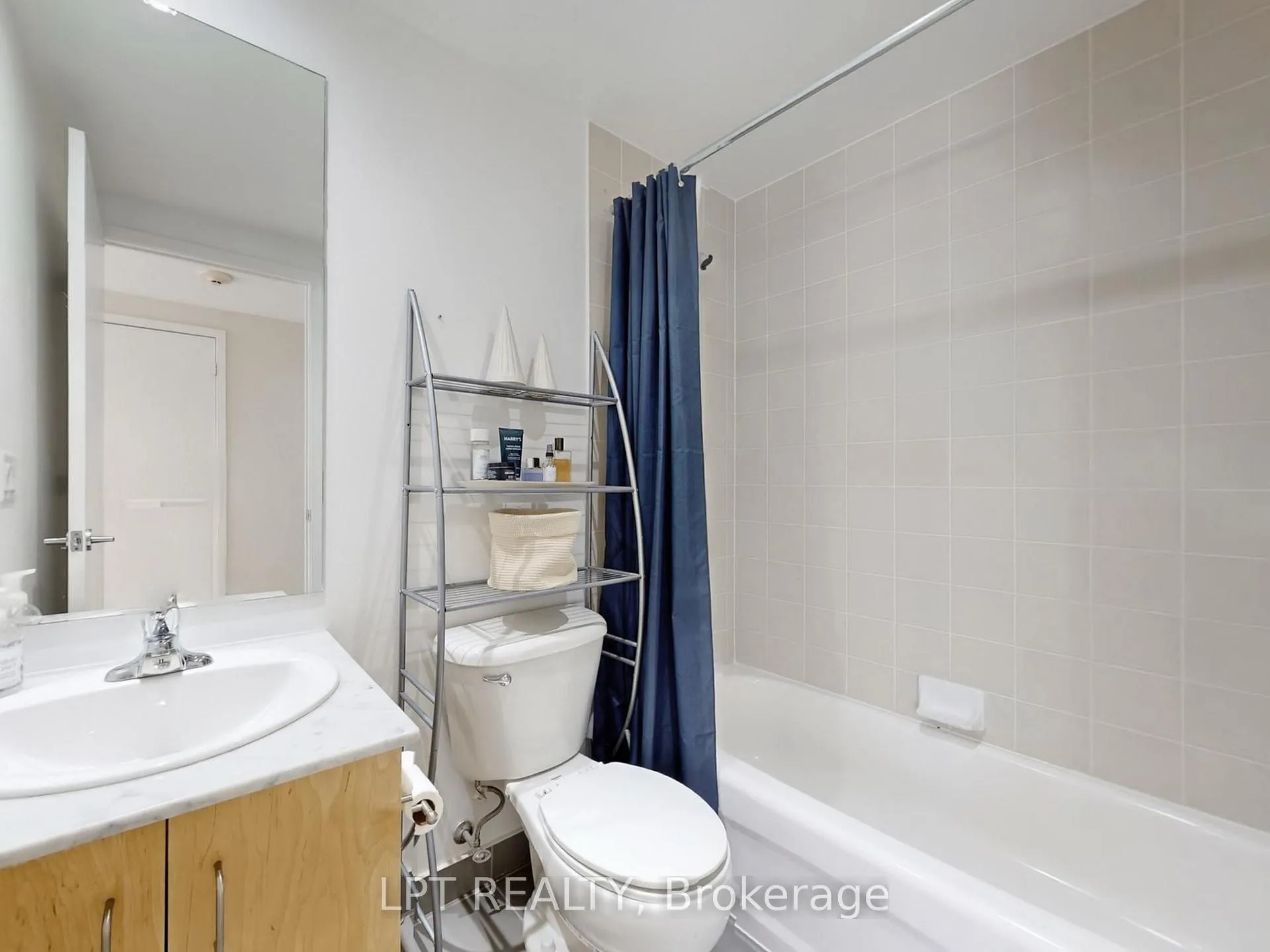 Photo 24 of Unit 403, 281 Mutual Street, Toronto, Church-Yonge Corridor — HOMEH
