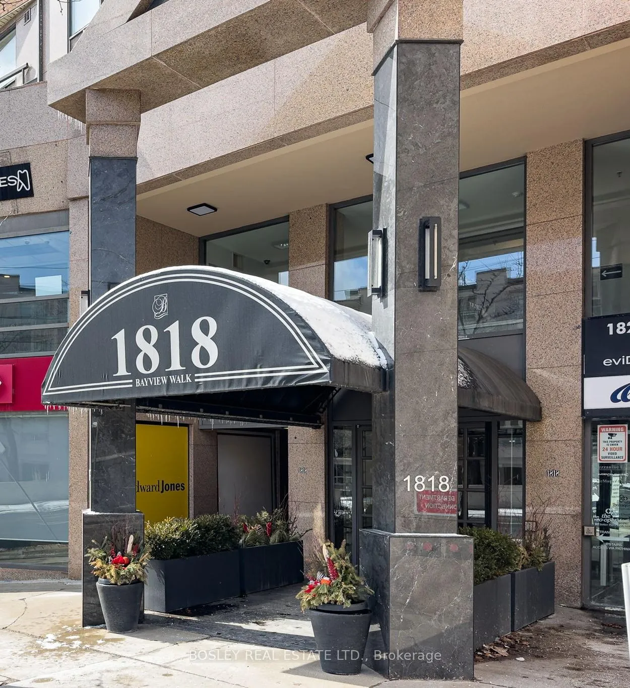 Photo 2 of Unit 405, 1818 Bayview Avenue, Toronto, Mount Pleasant East — HOMEH