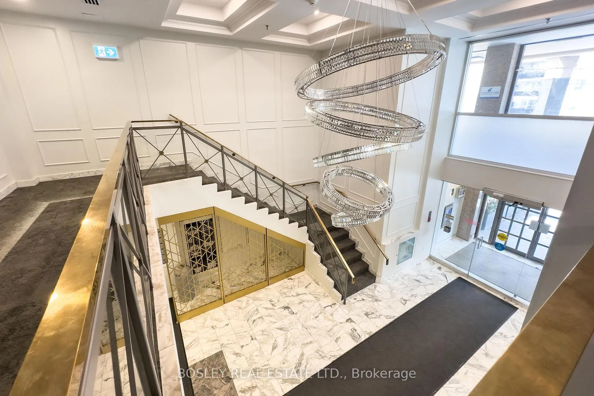 Photo 5 of Unit 405, 1818 Bayview Avenue, Toronto, Mount Pleasant East — HOMEH