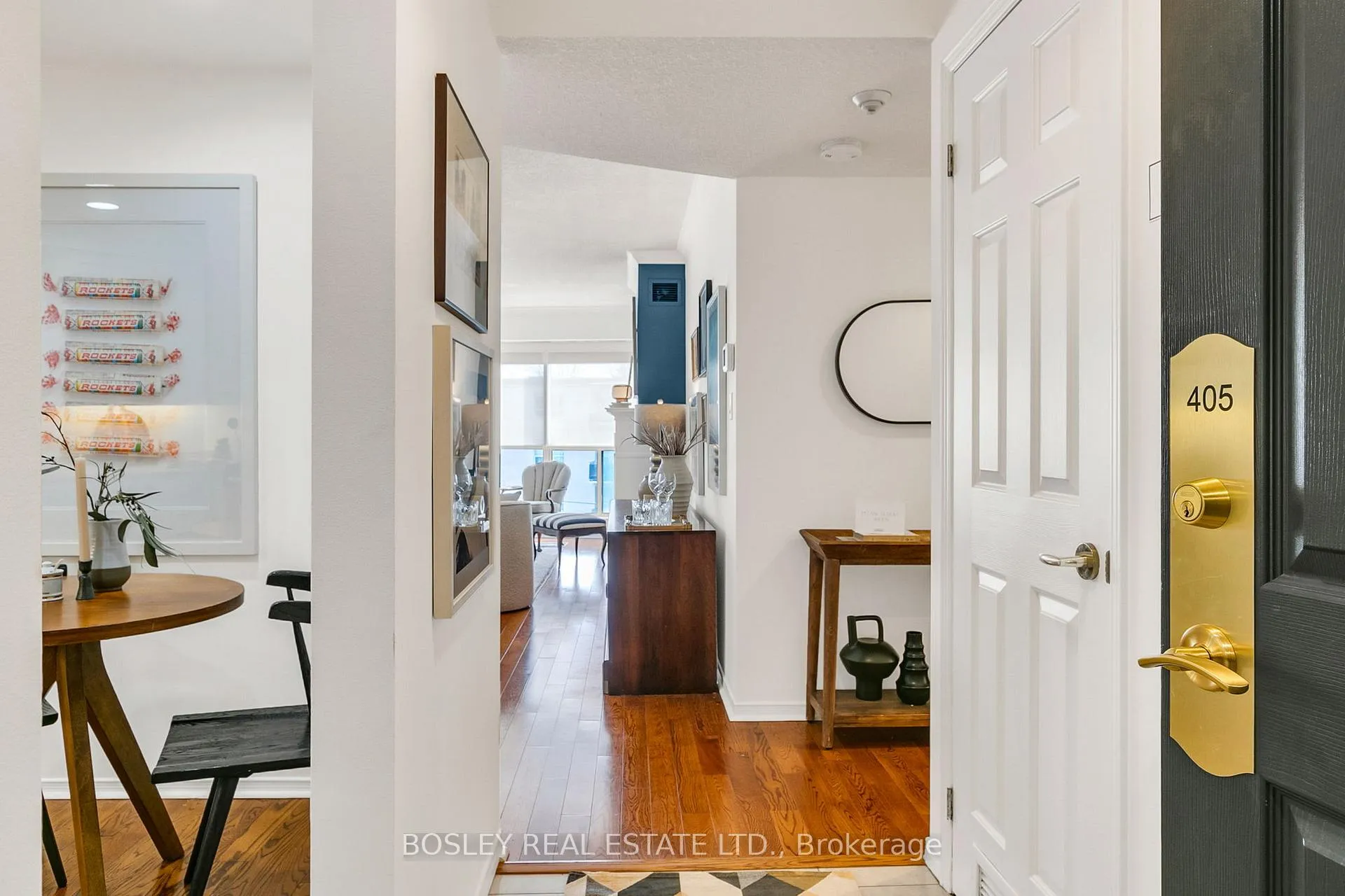 Photo 6 of Unit 405, 1818 Bayview Avenue, Toronto, Mount Pleasant East — HOMEH
