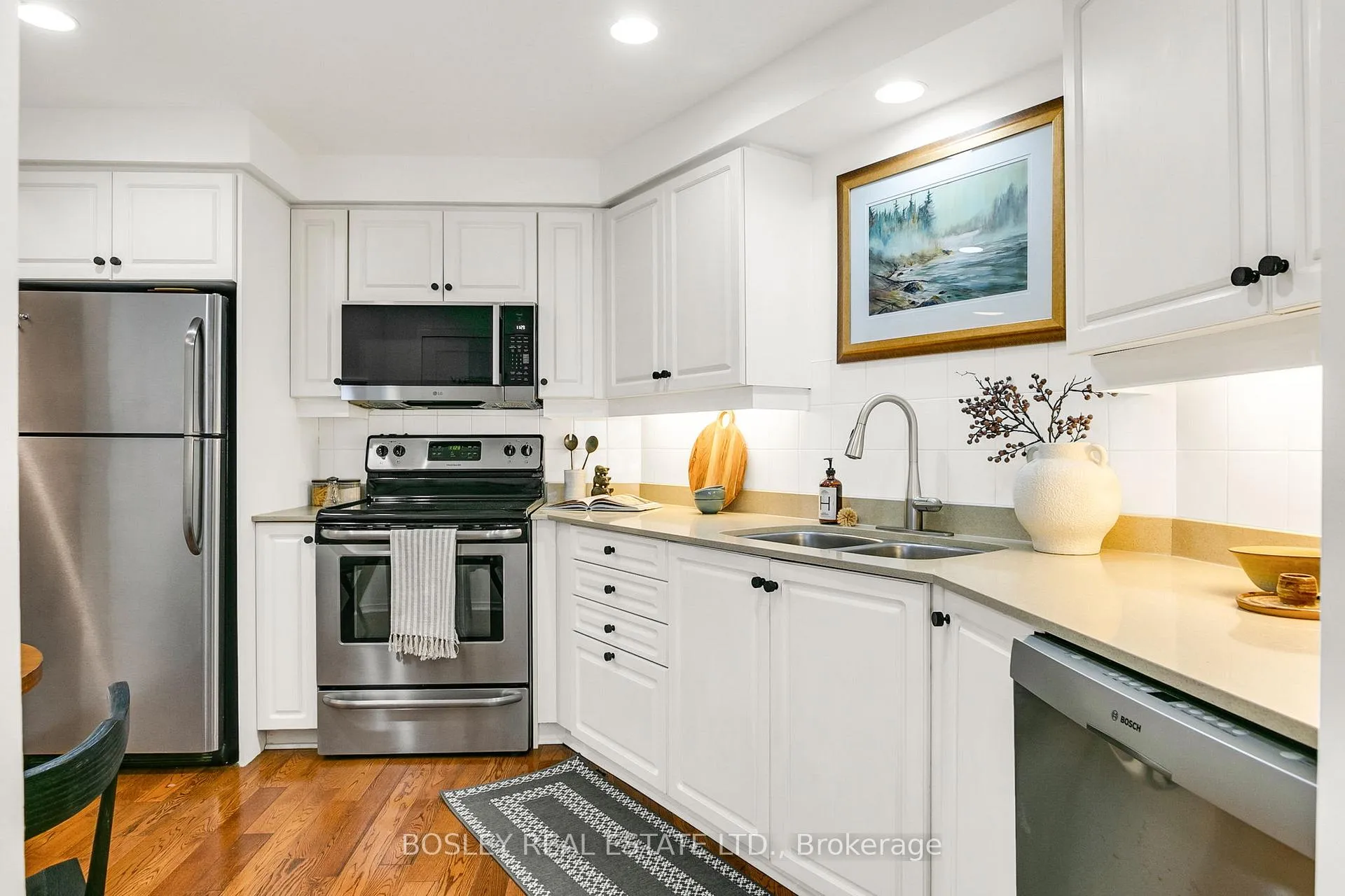 Photo 27 of Unit 405, 1818 Bayview Avenue, Toronto, Mount Pleasant East — HOMEH