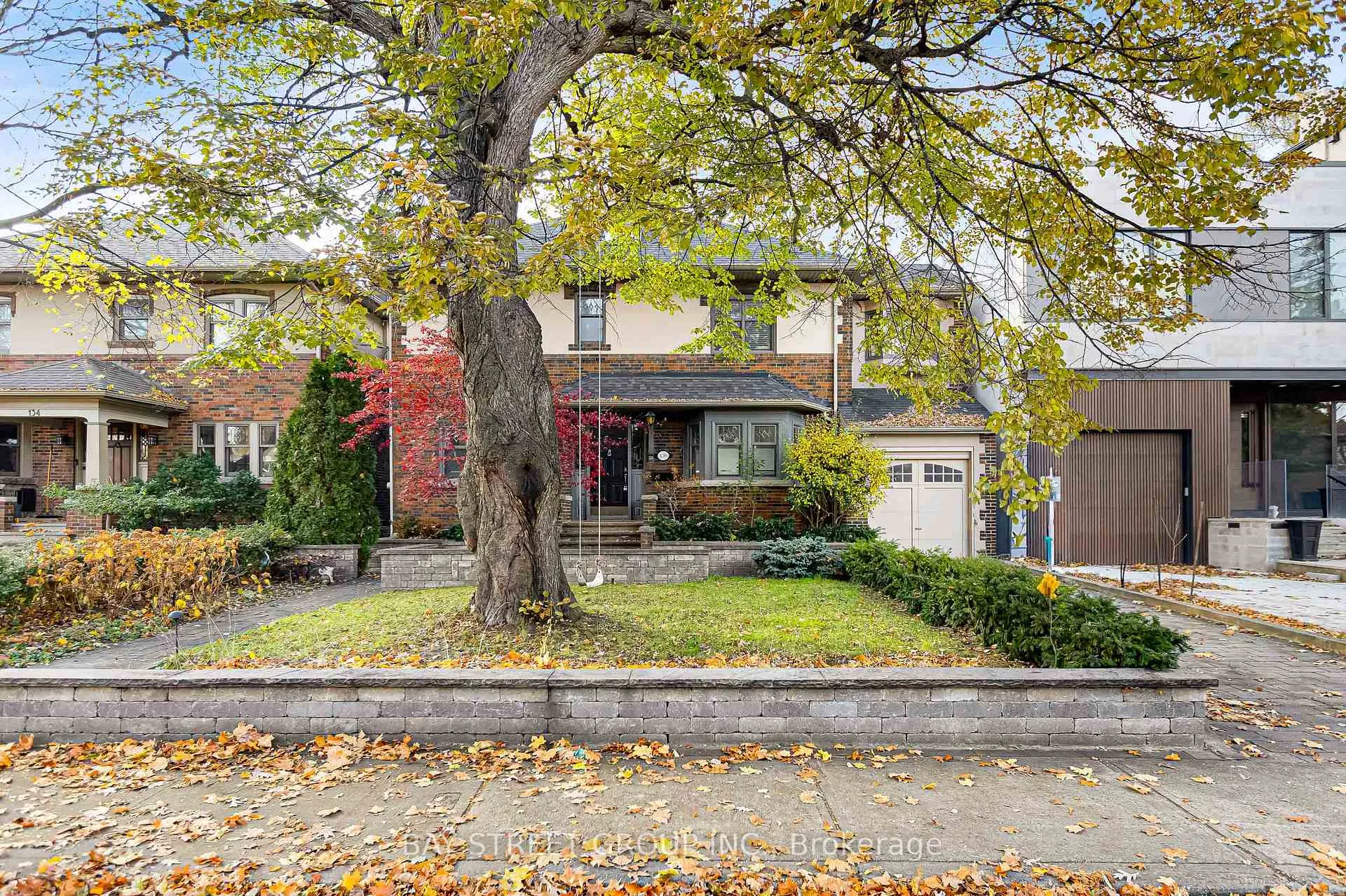 Front of 136 Humbercrest Boulevard