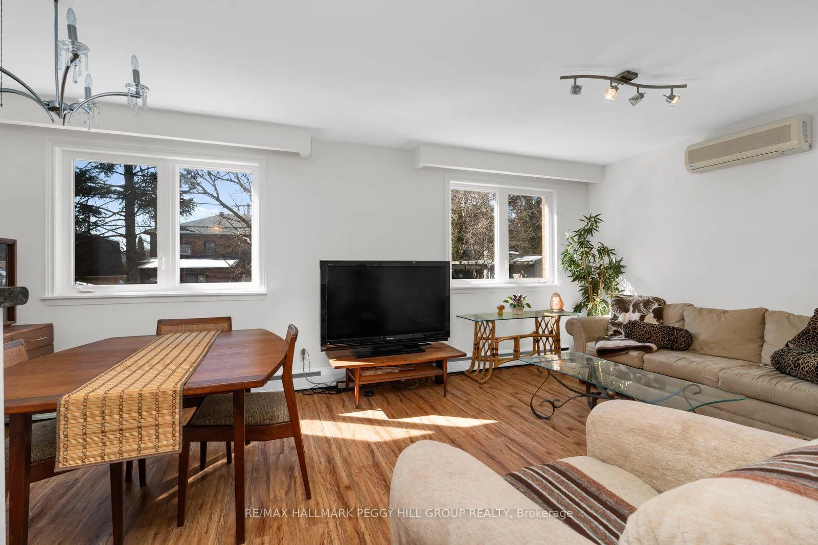 Photo 6 of 68 Beresford Avenue, Toronto, High Park-Swansea — HOMEH