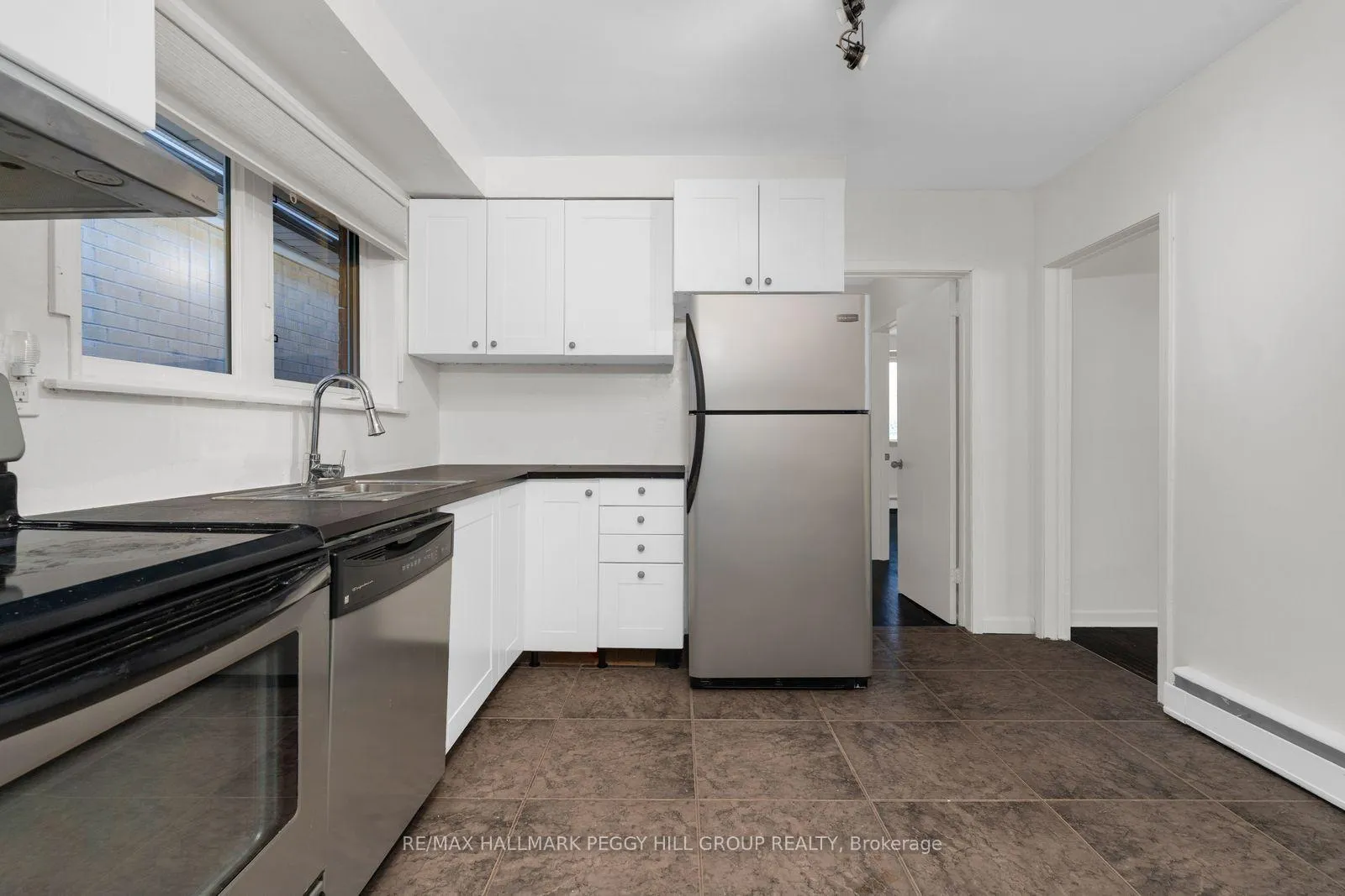 Photo 13 of 68 Beresford Avenue, Toronto, High Park-Swansea — HOMEH