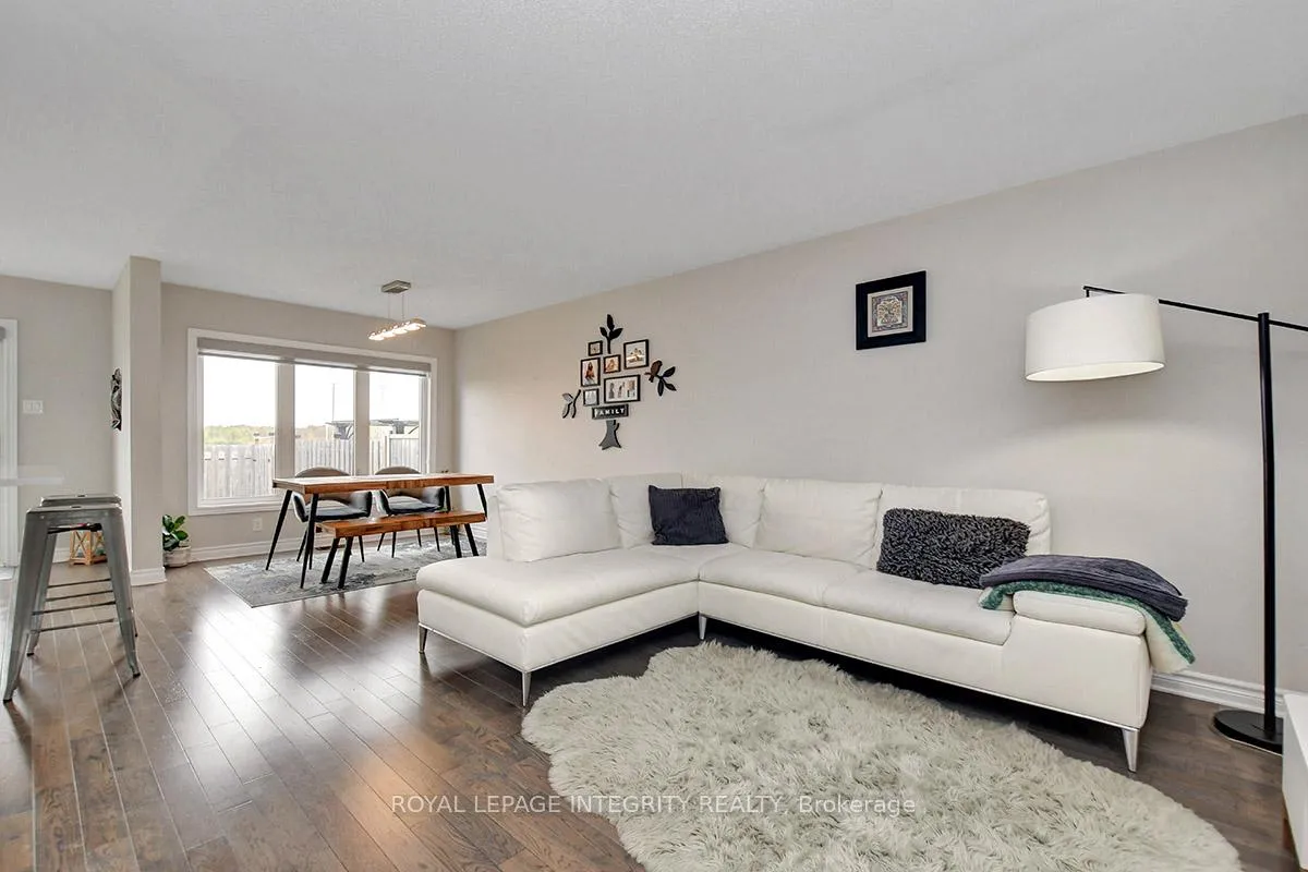 Photo 4 of 356 Axis Way, Ottawa, Mer Bleue/Bradley Estates/Anderson Park — HOMEH