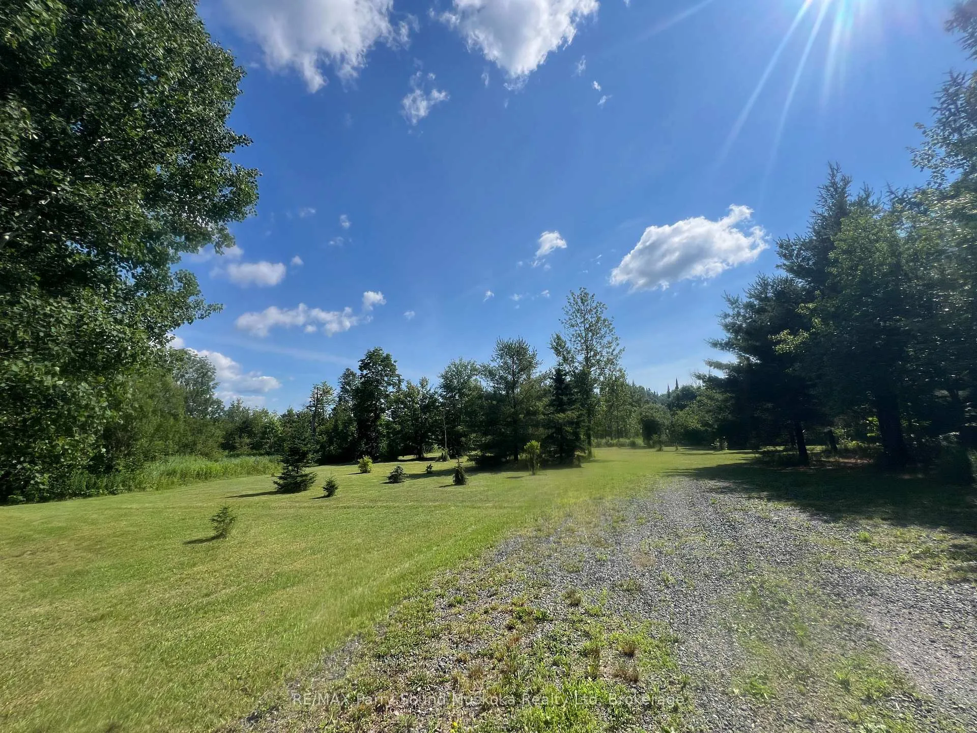 Photo 22 of 811 Centre Road, McKellar — HOMEH
