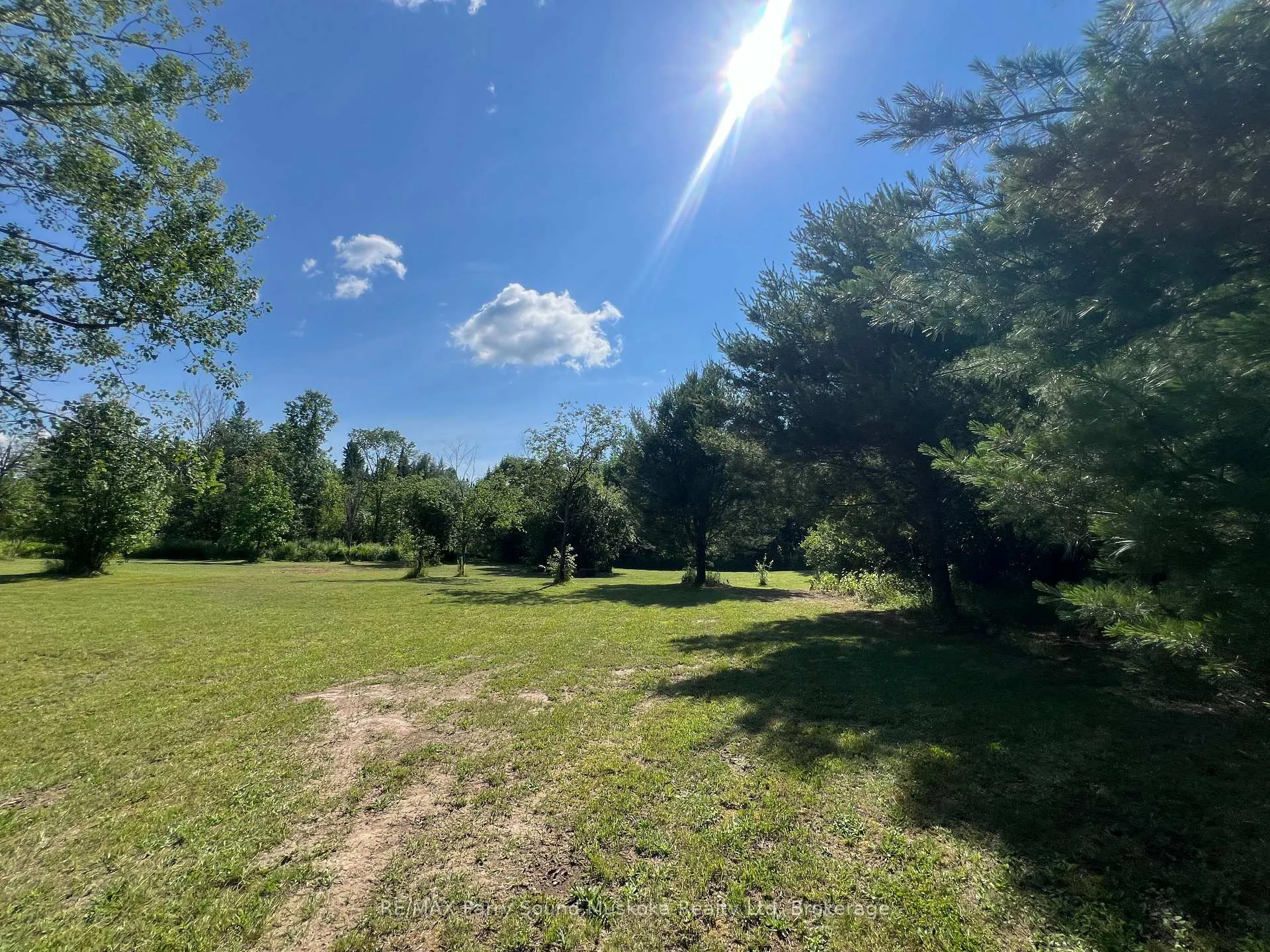 Photo 23 of 811 Centre Road, McKellar — HOMEH