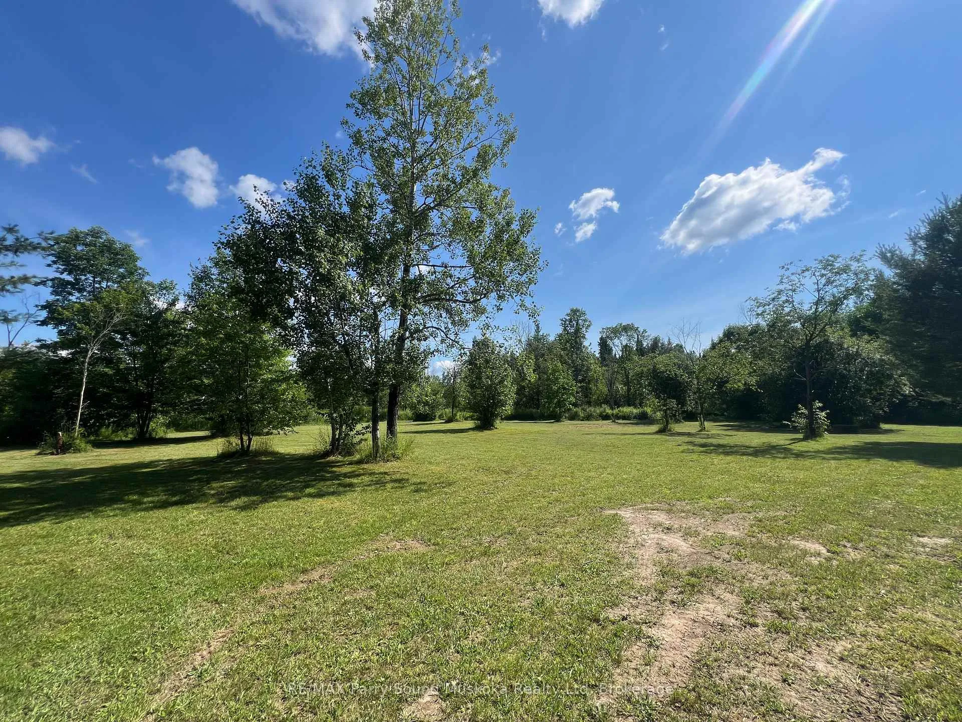 Photo 24 of 811 Centre Road, McKellar — HOMEH