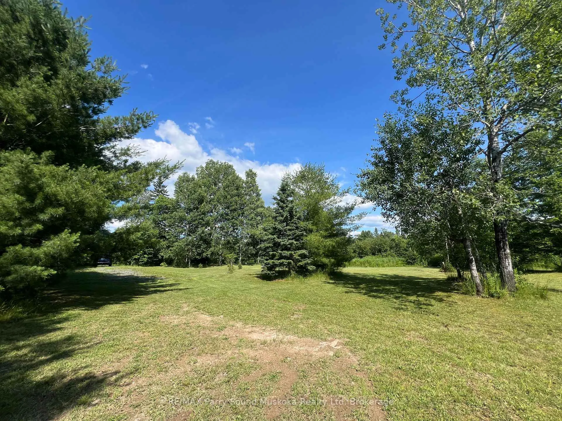Photo 26 of 811 Centre Road, McKellar — HOMEH