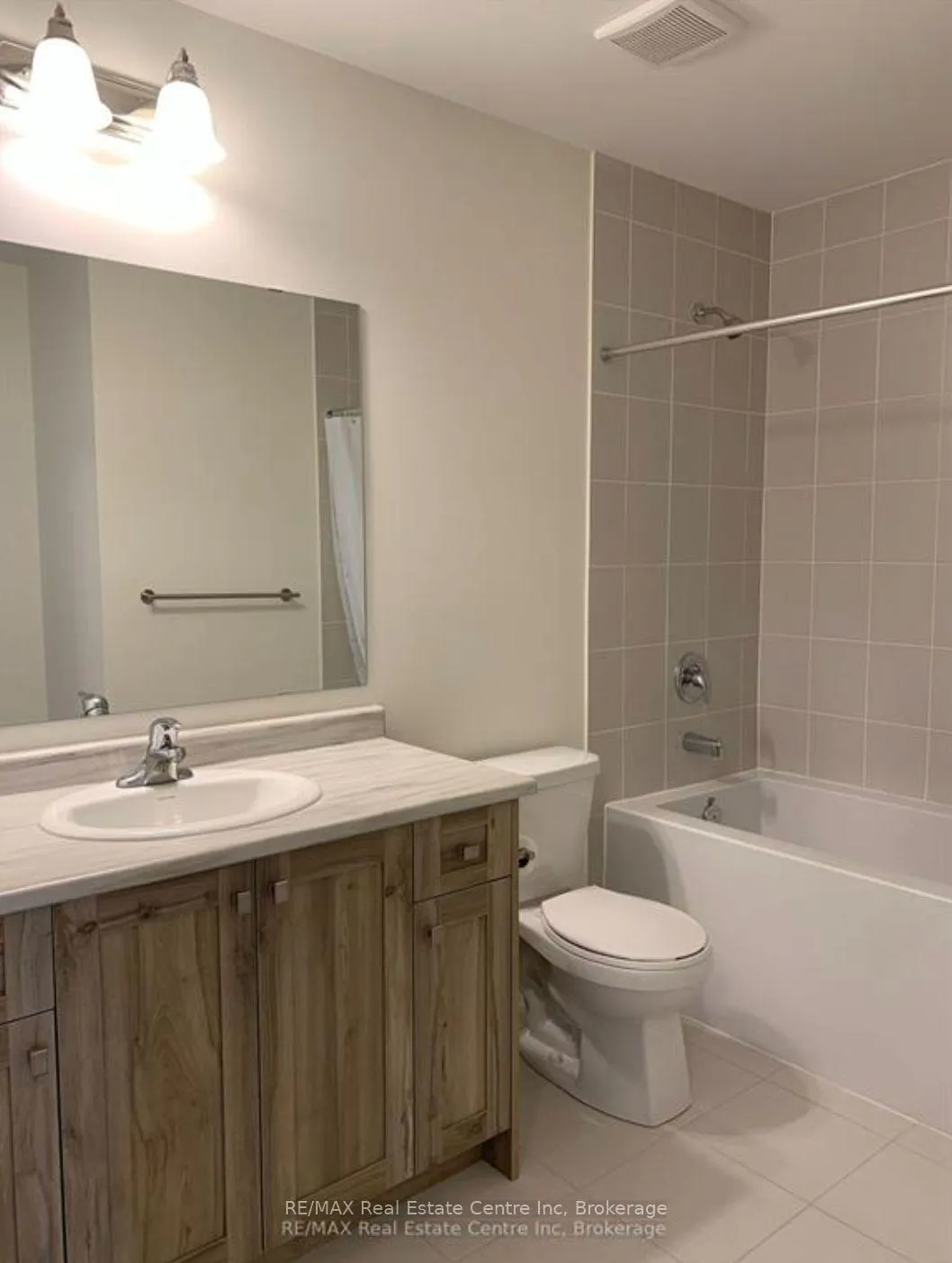 Photo 14 of 426 Adelaide Street, Wellington North, Arthur — HOMEH