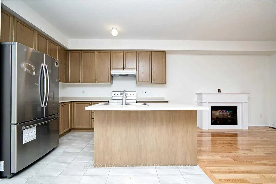 Photo 5 of 2465 Hibiscus Drive, Pickering, Rural Pickering — HOMEH