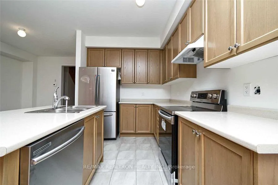 Photo 6 of 2465 Hibiscus Drive, Pickering, Rural Pickering — HOMEH