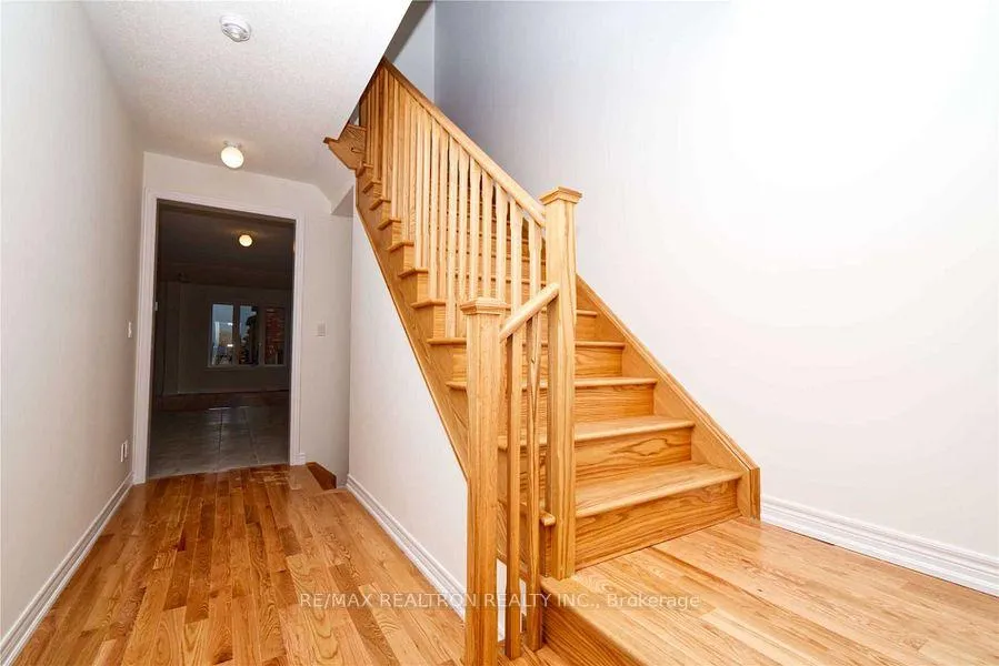 Photo 10 of 2465 Hibiscus Drive, Pickering, Rural Pickering — HOMEH