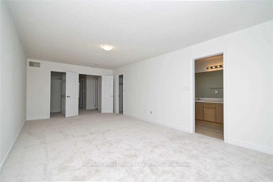 Photo 12 of 2465 Hibiscus Drive, Pickering, Rural Pickering — HOMEH